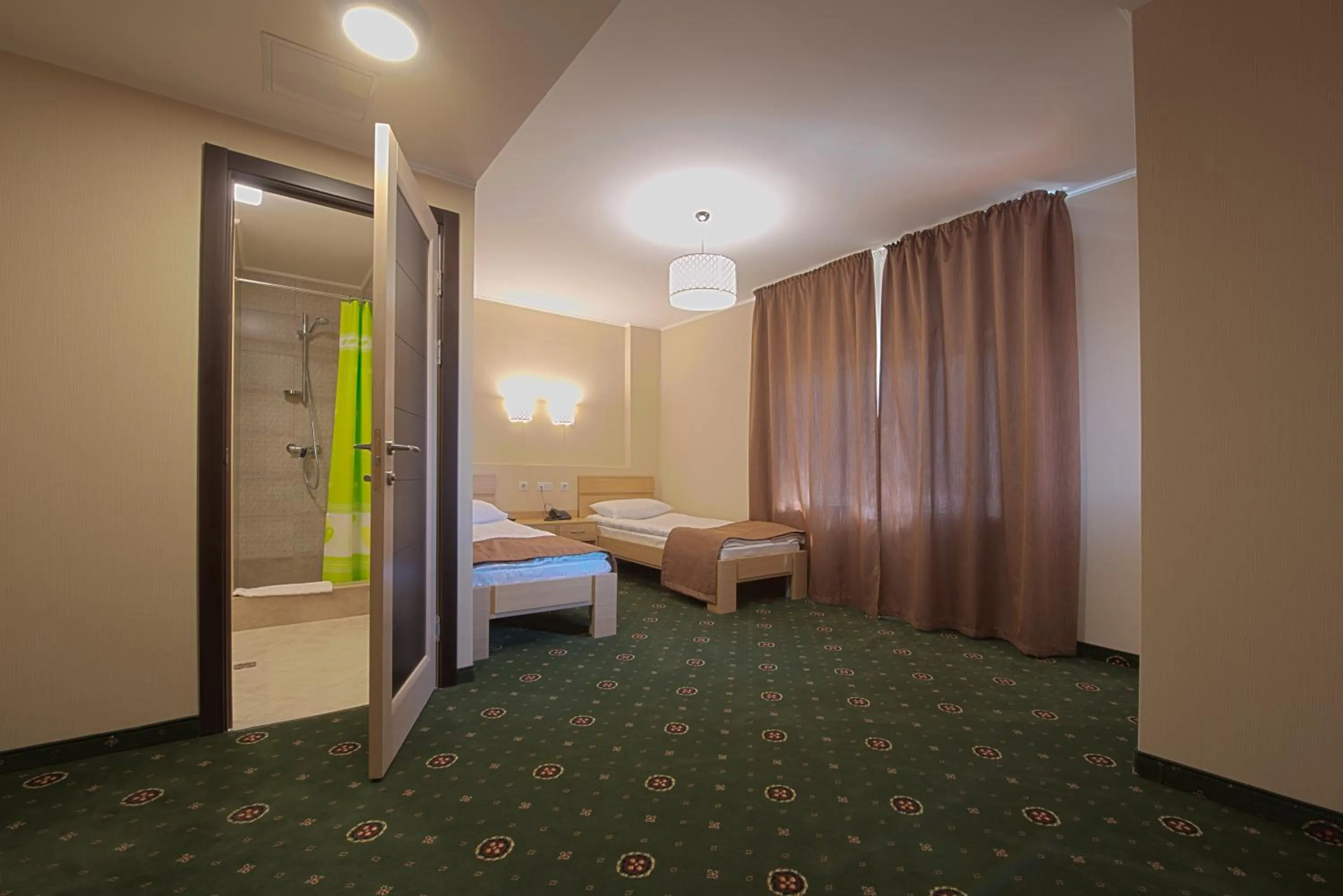 Photo of the whole room, Bed in Advenus Hotel