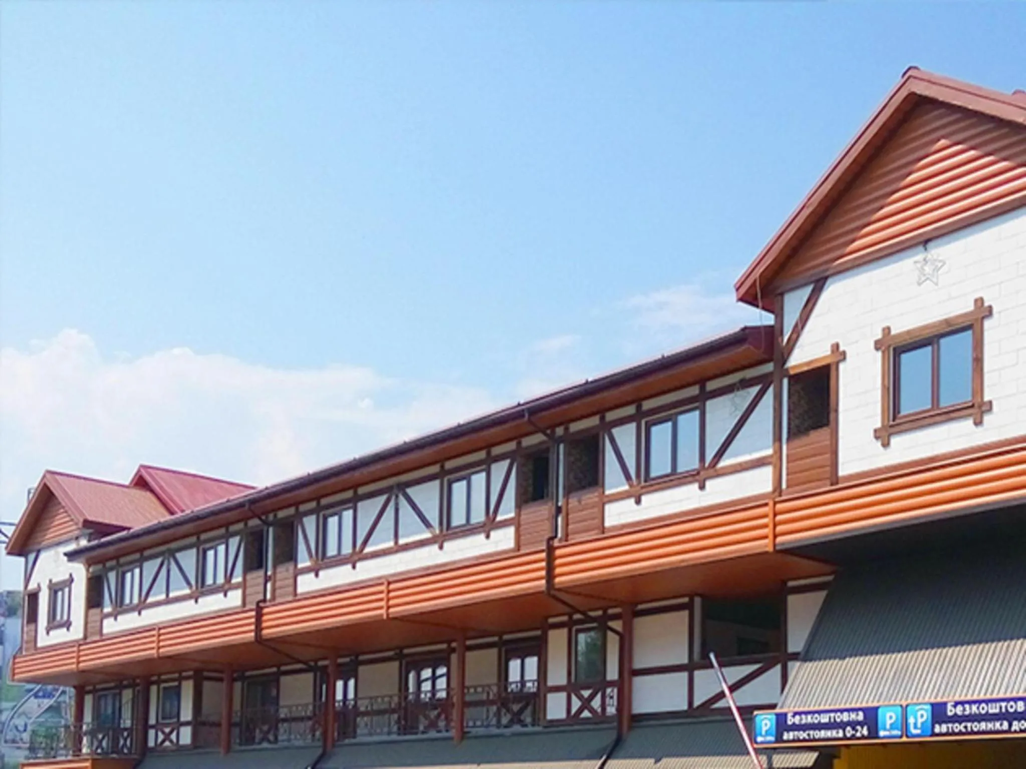 Facade/entrance in Advenus Hotel