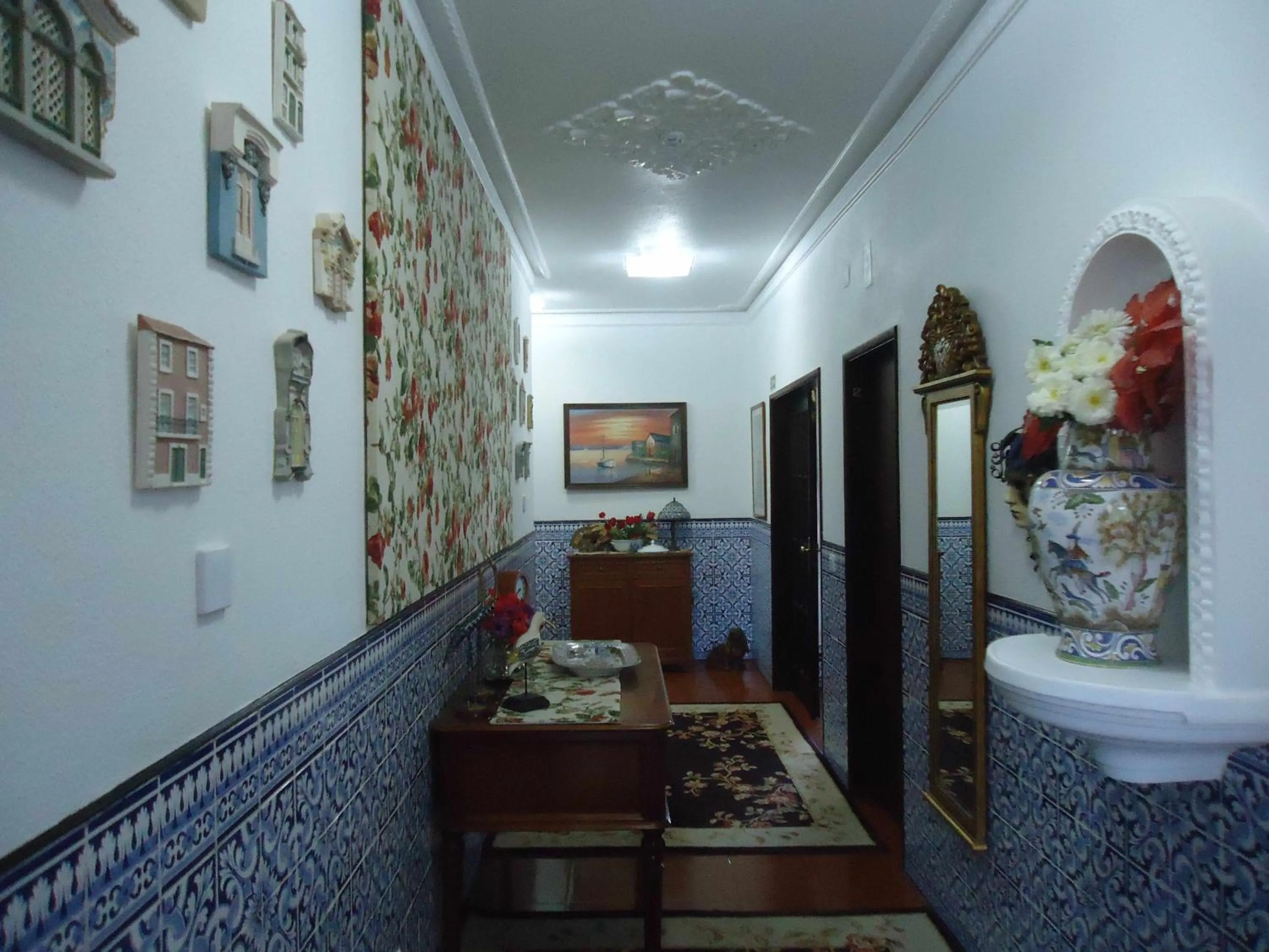 Communal lounge/ TV room in Cascais Jasmim Doce