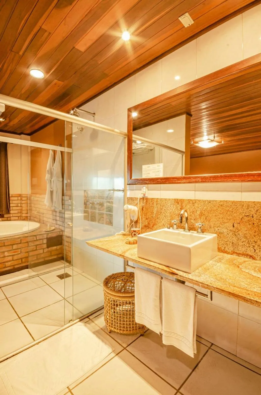 Bathroom in Hotel Ponta do Madeiro