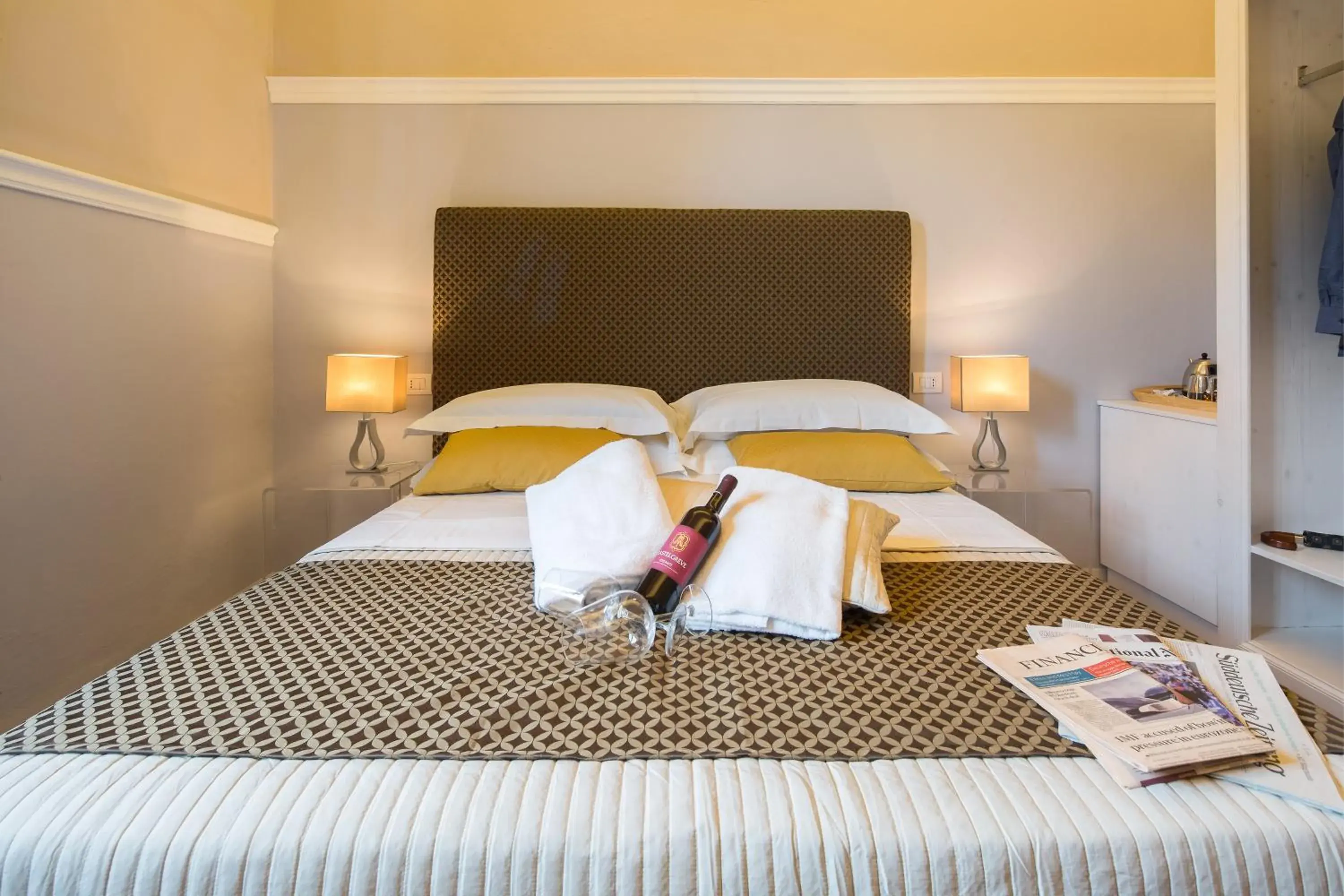 Double Room with Private Bathroom in B&B Residenza San Gallo 79 Double Room with Private Bathroom in B&B Residenza San Gallo 79