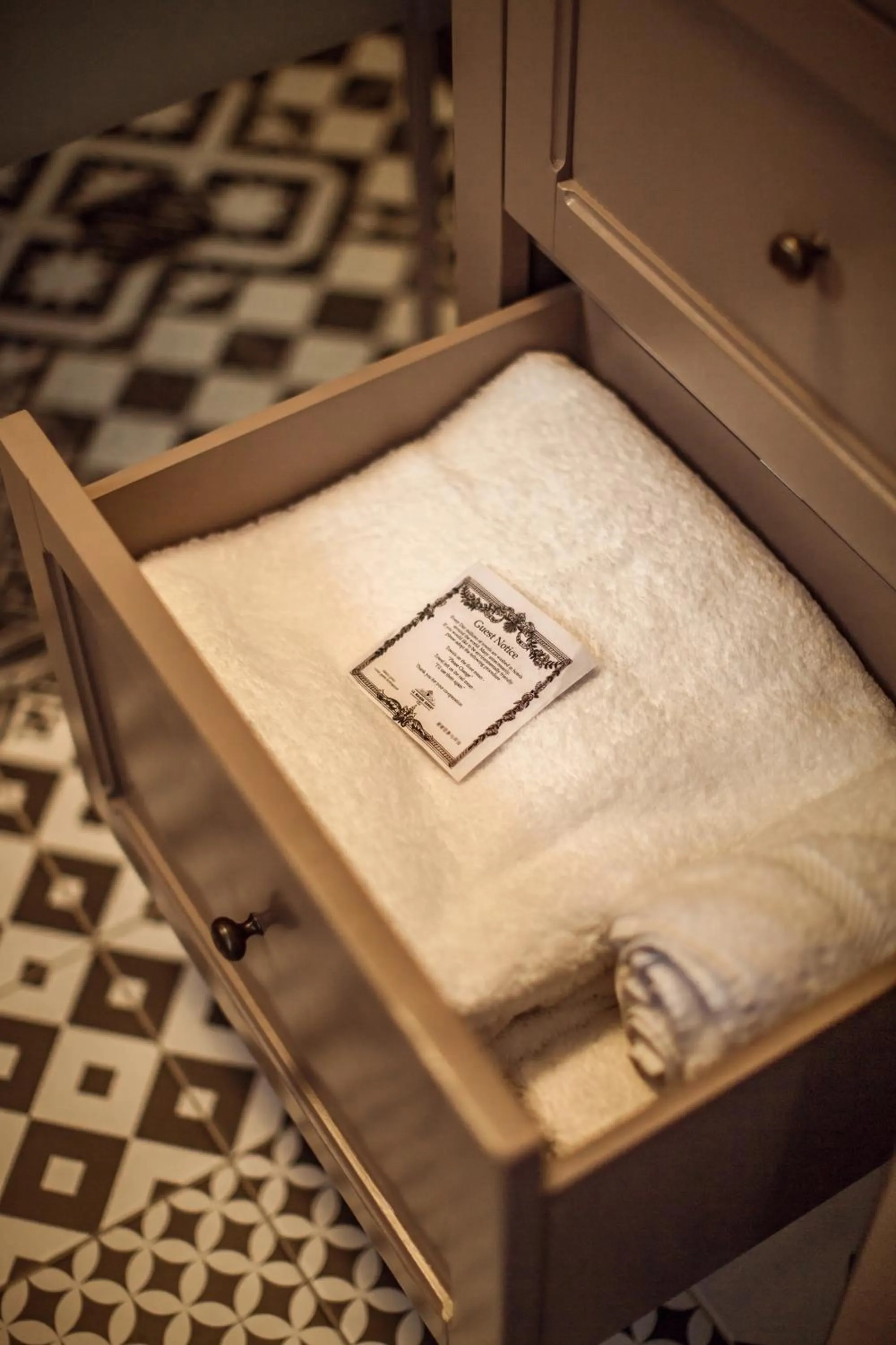 Shower, Bed in La Maison Gobert Paris Hotel Particulier