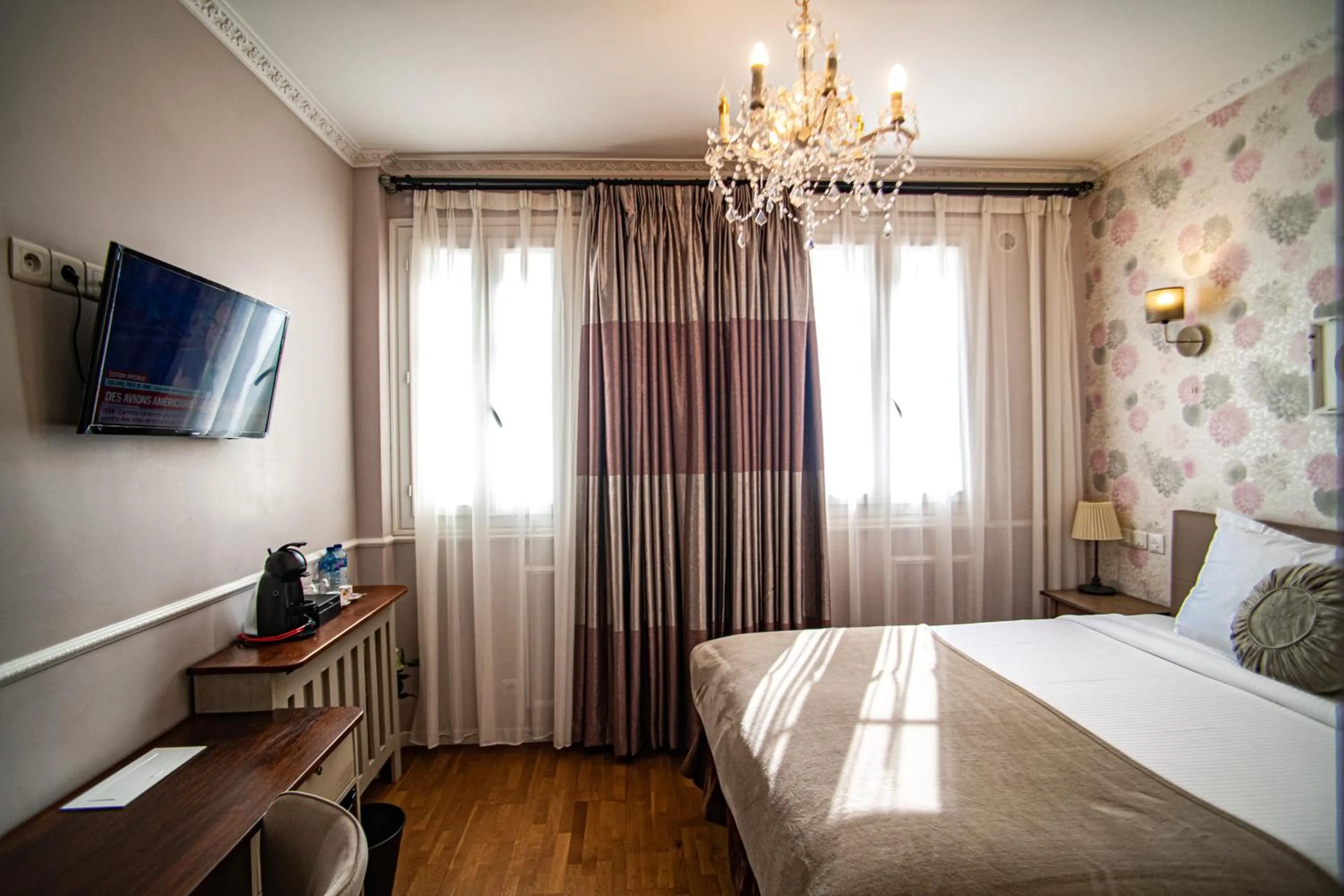 Bed in La Maison Gobert Paris Hotel Particulier
