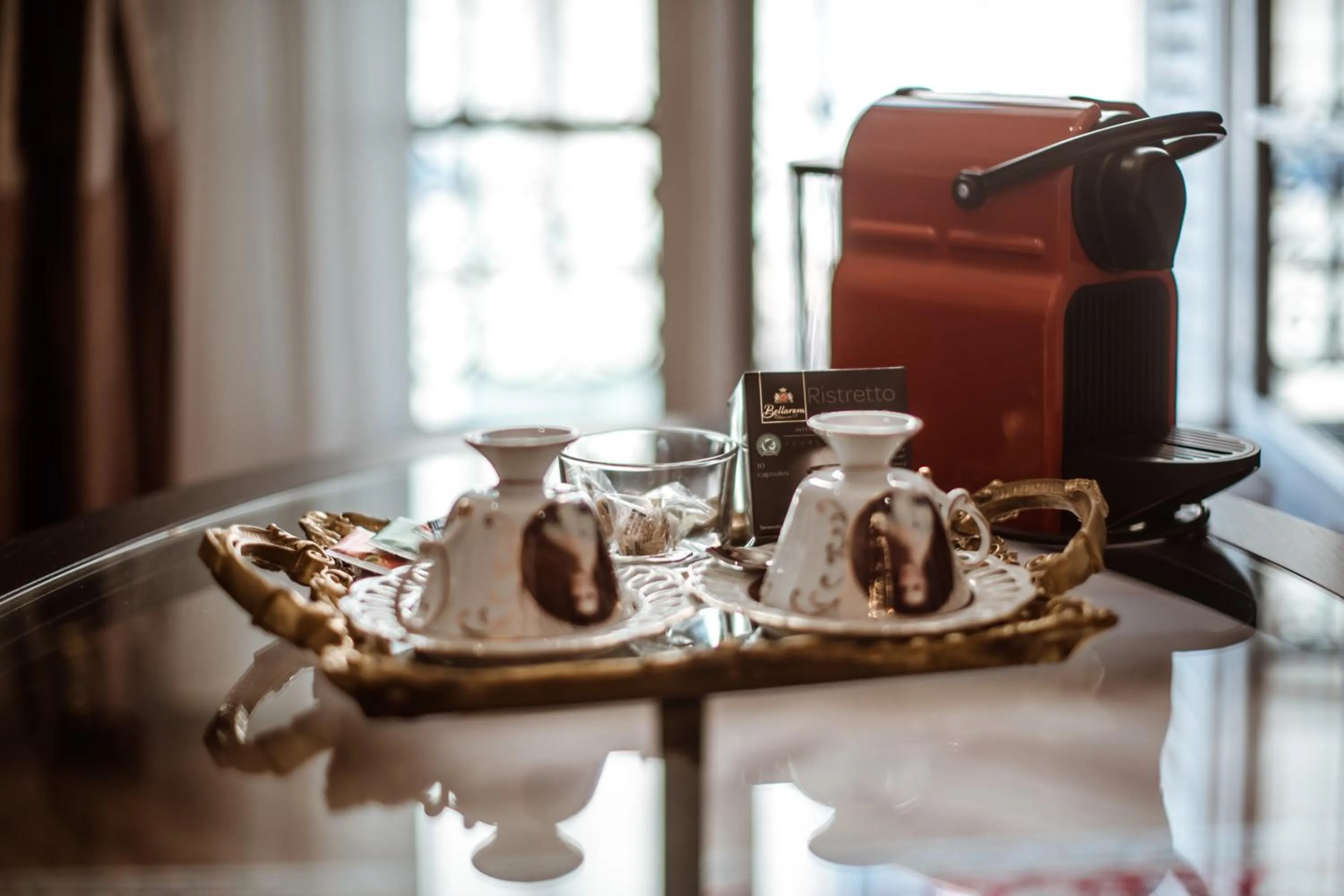 Coffee/tea facilities in La Maison Gobert Paris Hotel Particulier