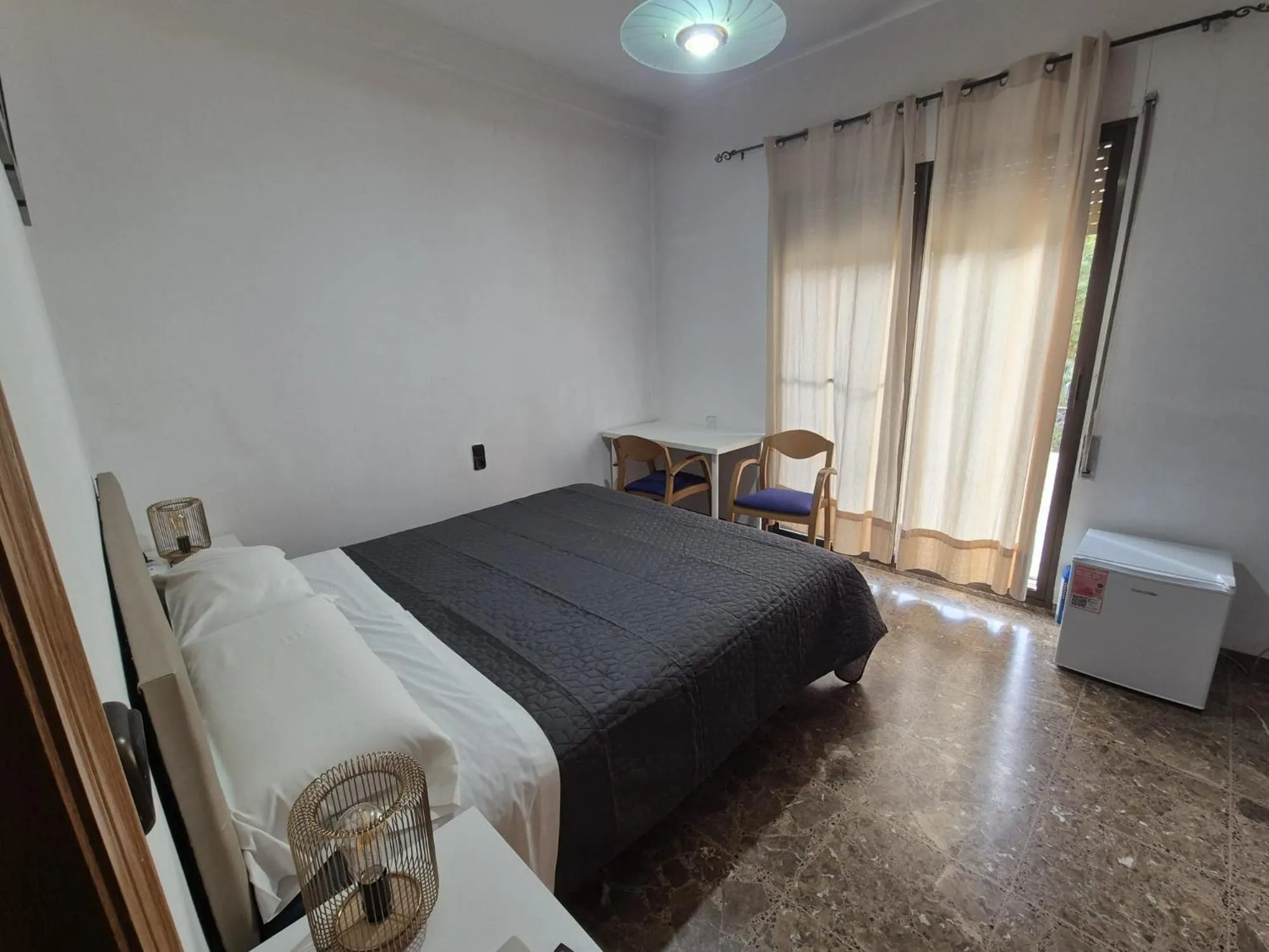 Bed in Hotel Bon Lloc