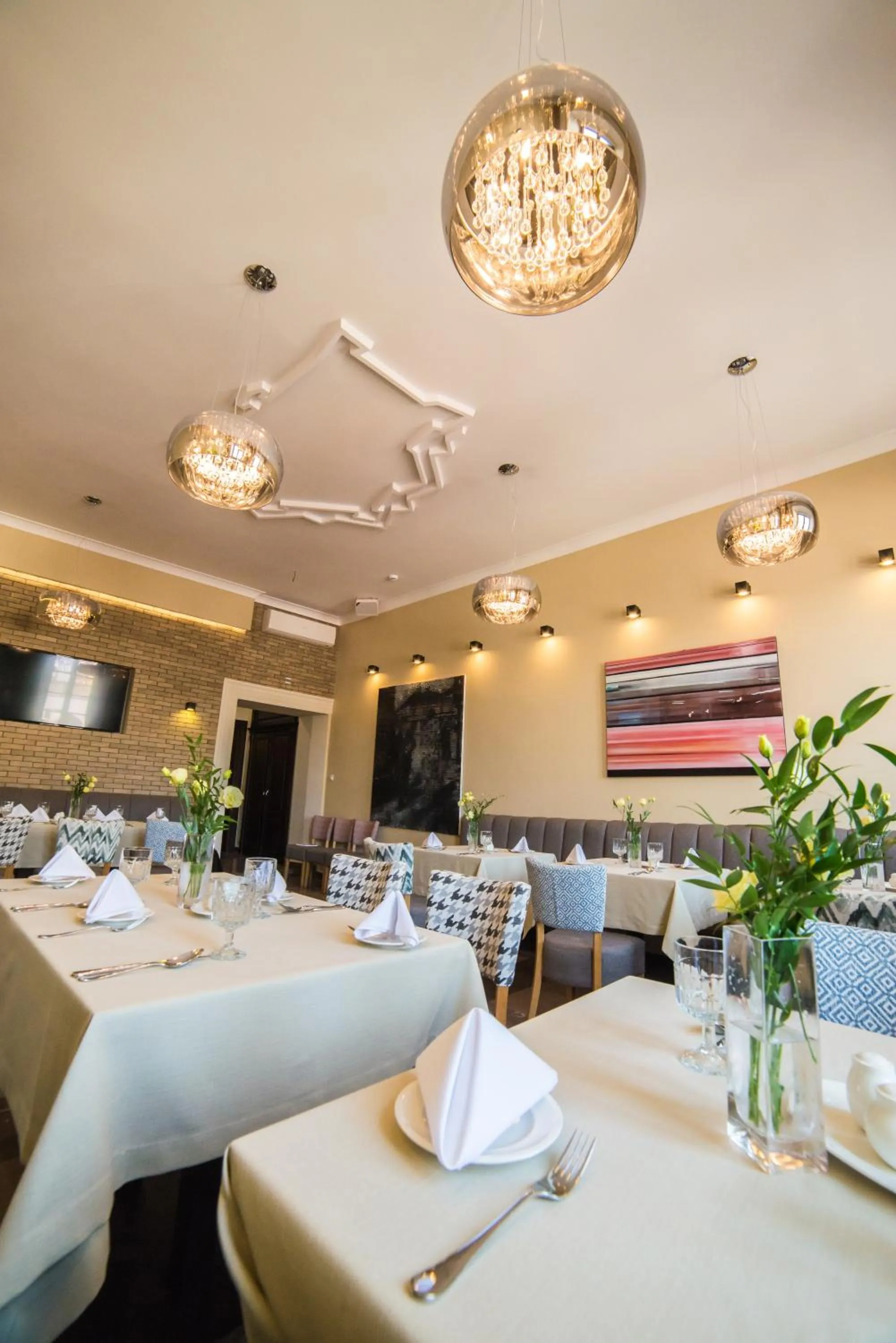 Restaurant/places to eat in Hotel Arte