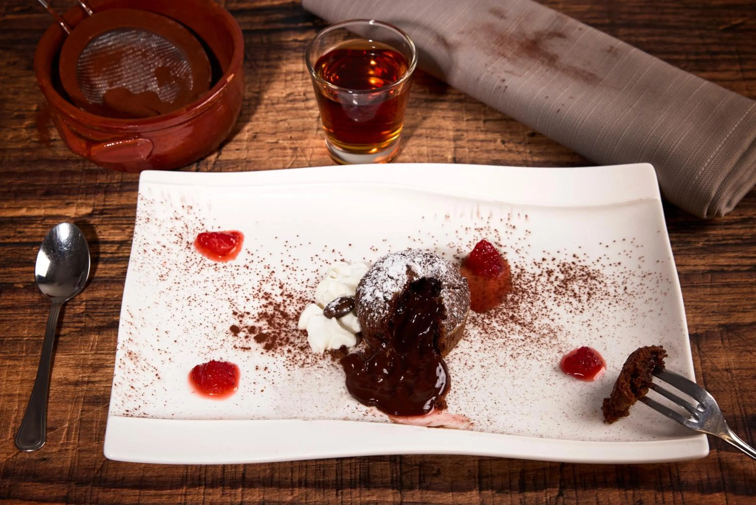 Restaurant/places to eat in Hotel La Pace