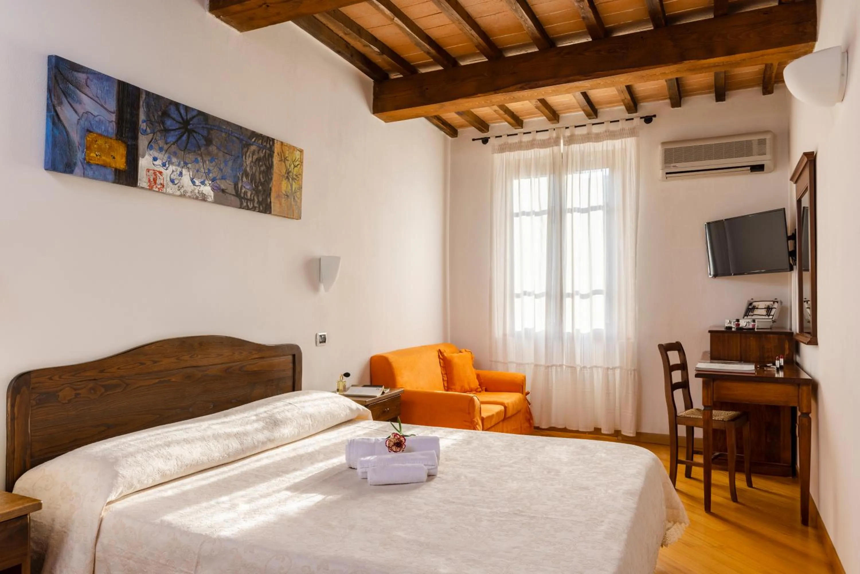 Bed in Hotel La Pace