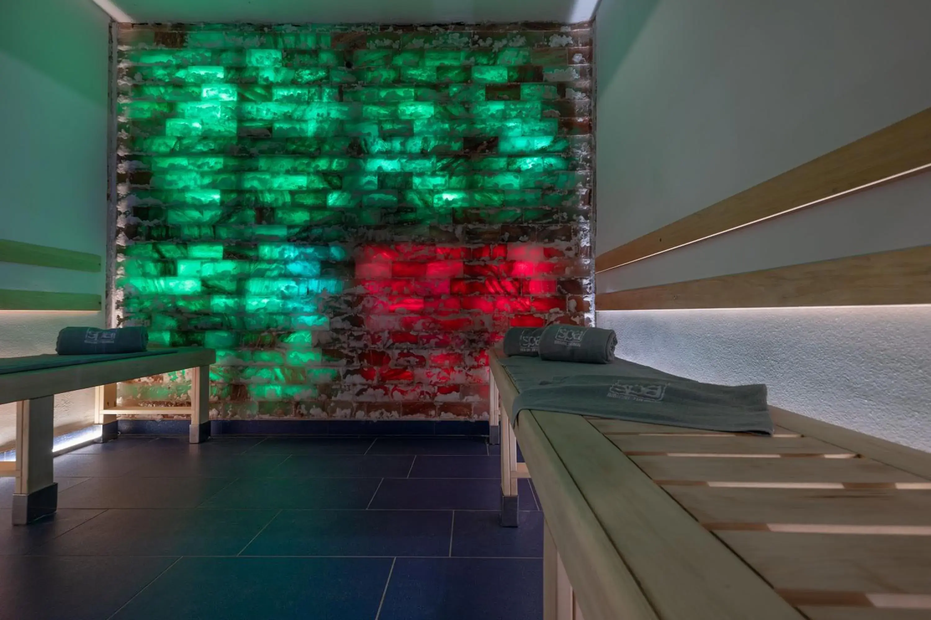 Spa and wellness centre/facilities in Savoy Beach Hotel & Thermal Spa Spa and wellness centre/facilities in Savoy Beach Hotel & Thermal Spa