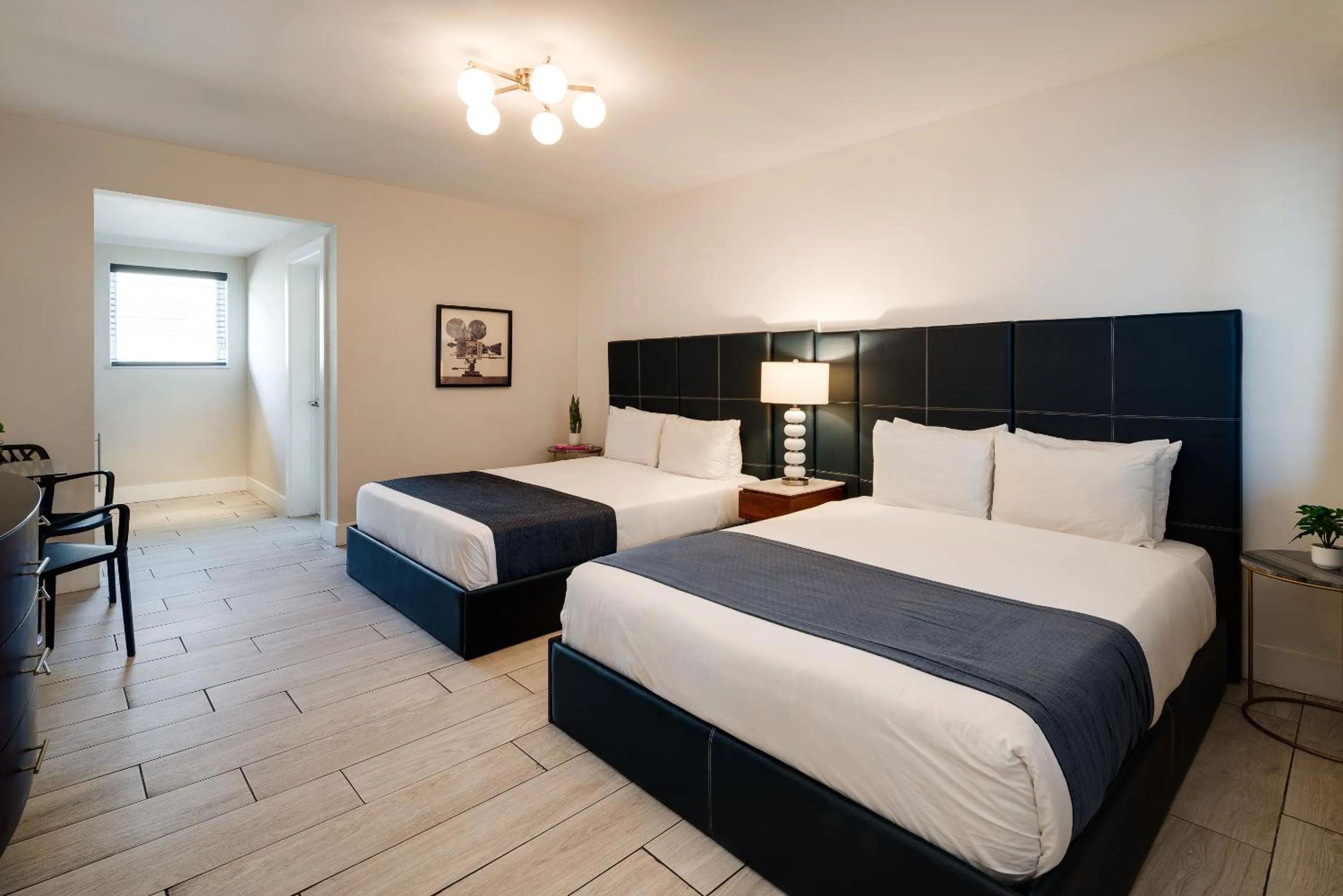 Bedroom, Bed in Waterside Hotel and Suites