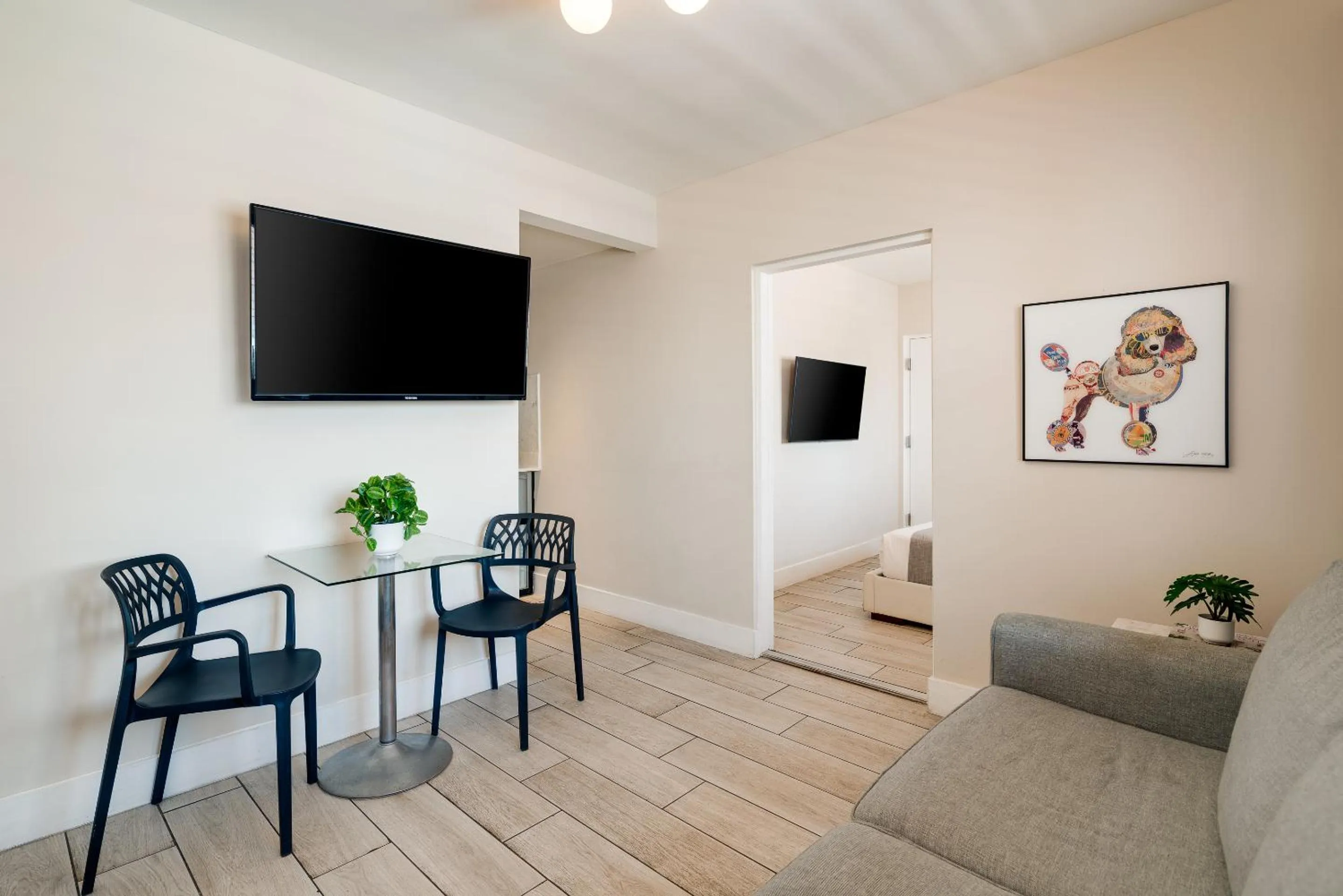 Seating area in Waterside Hotel and Suites