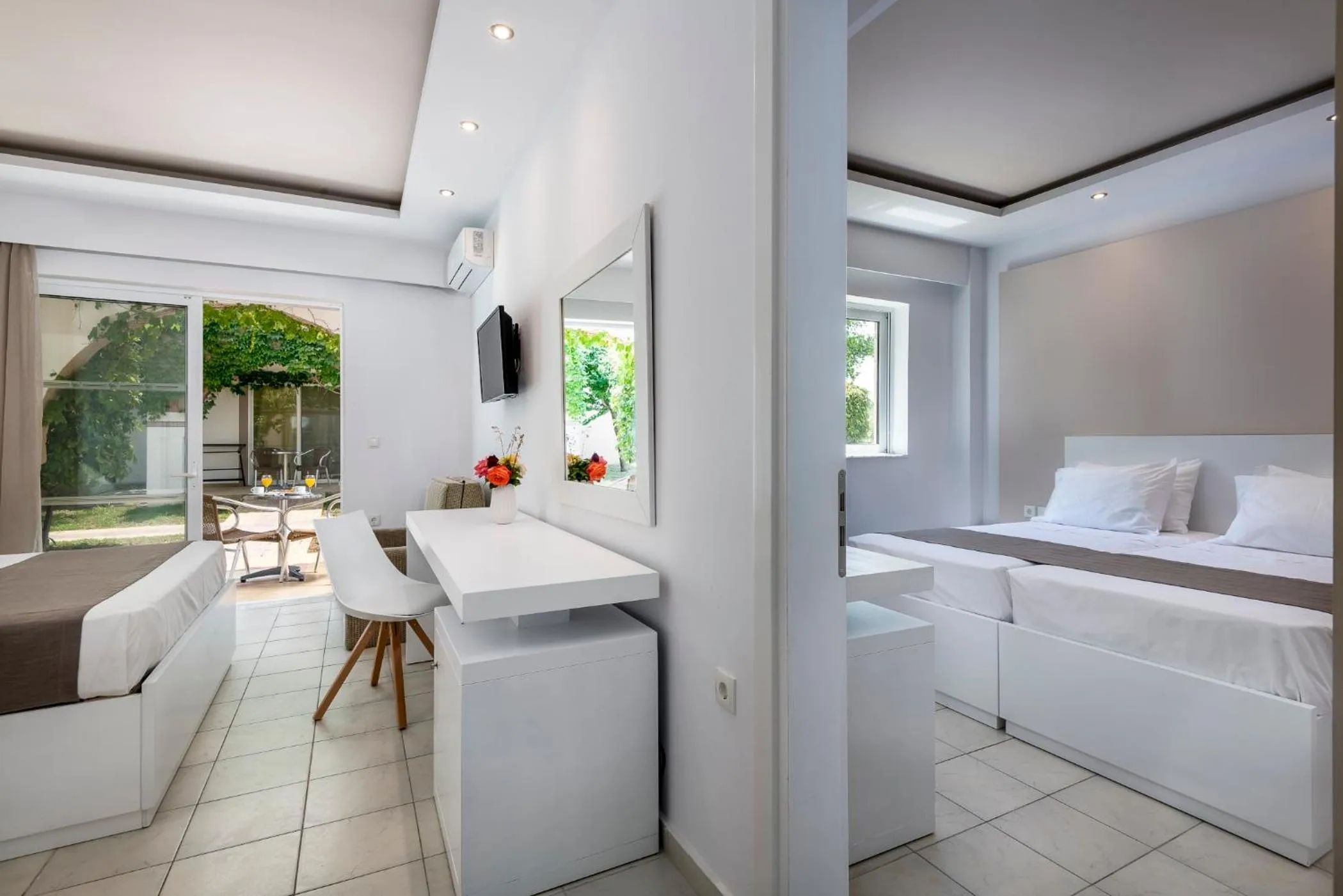 Bedroom, Bed in Gaia Royal