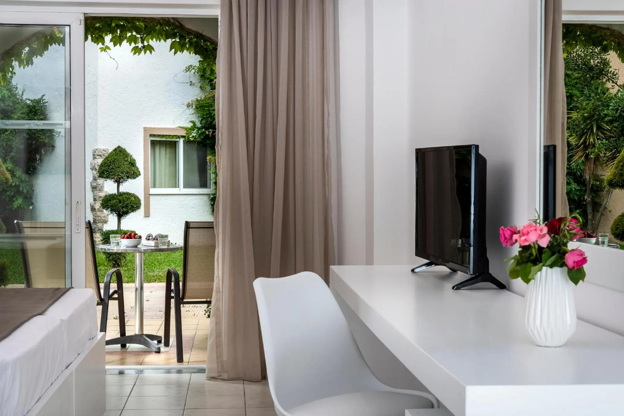 Bedroom in Gaia Royal