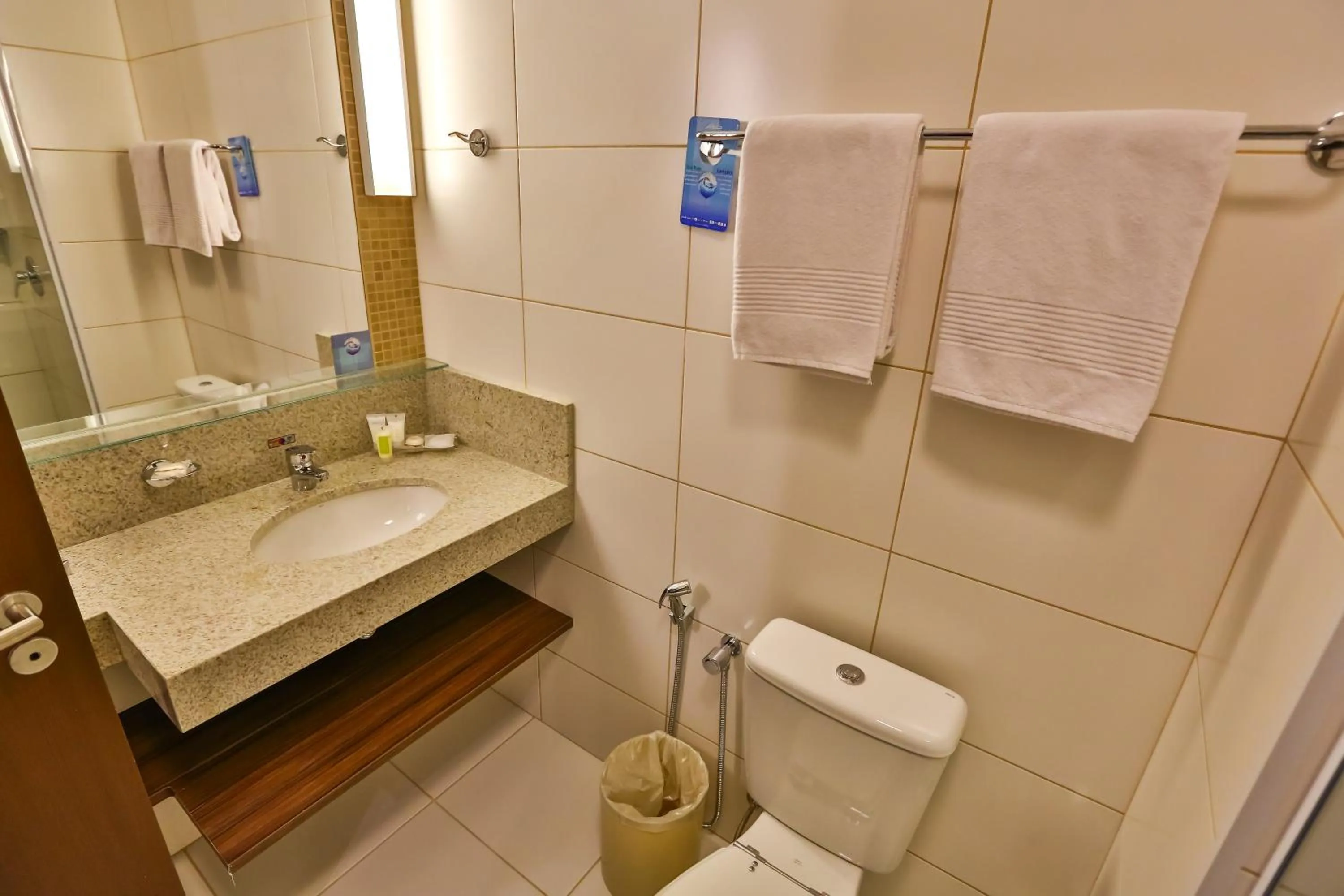 Bathroom in Quality Hotel Flamboyant