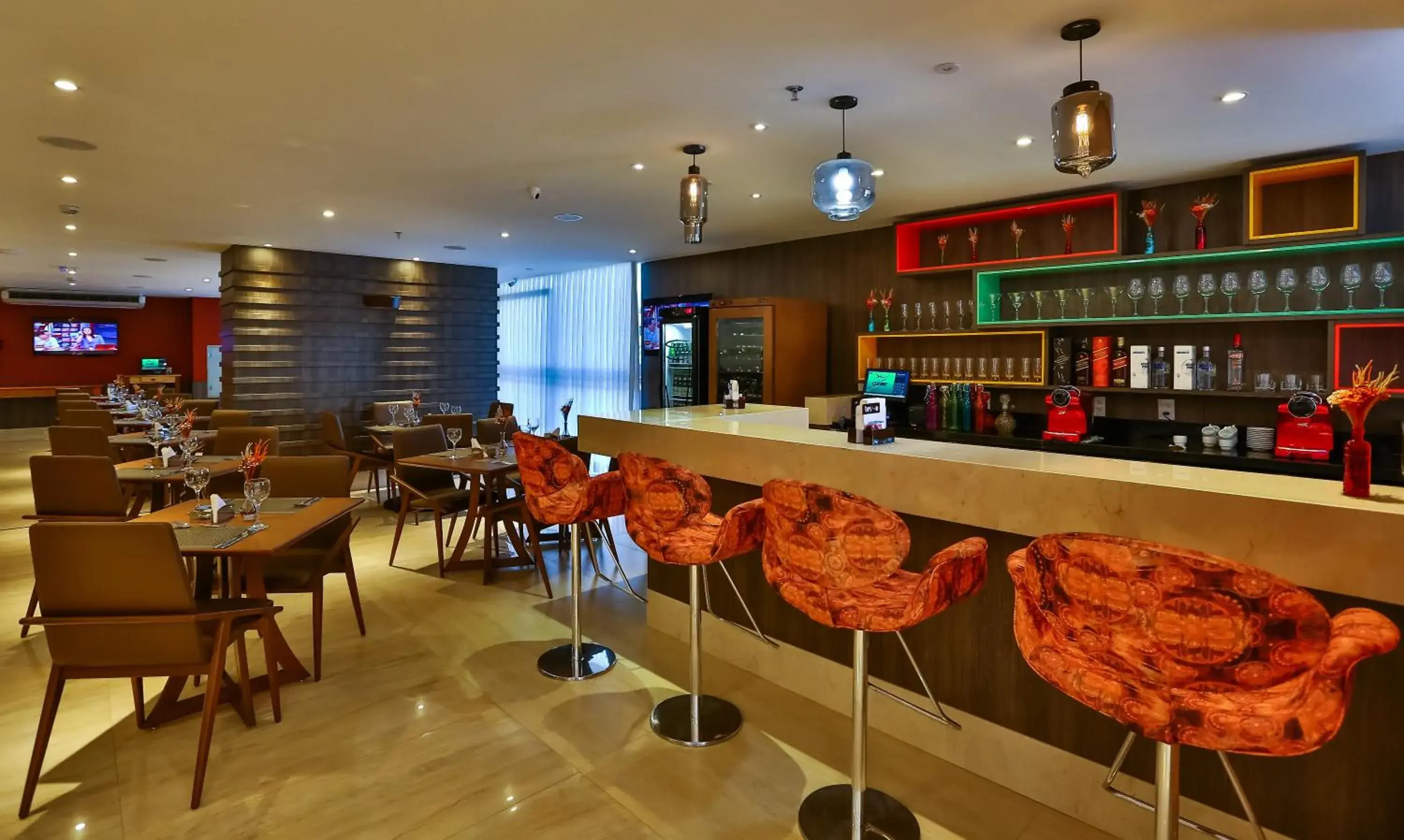 Lounge or bar in Quality Hotel Flamboyant Lounge or bar in Quality Hotel Flamboyant