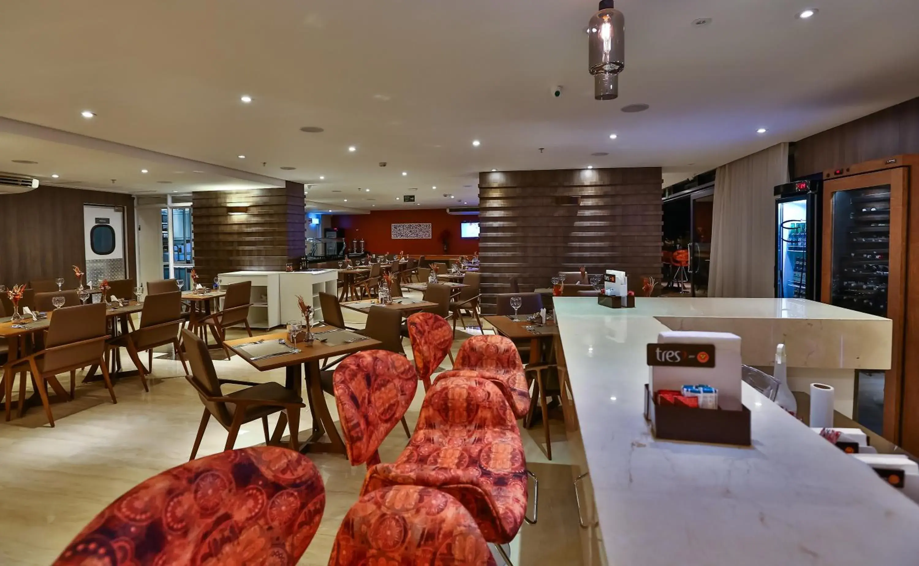 Lounge or bar in Quality Hotel Flamboyant Lounge or bar in Quality Hotel Flamboyant