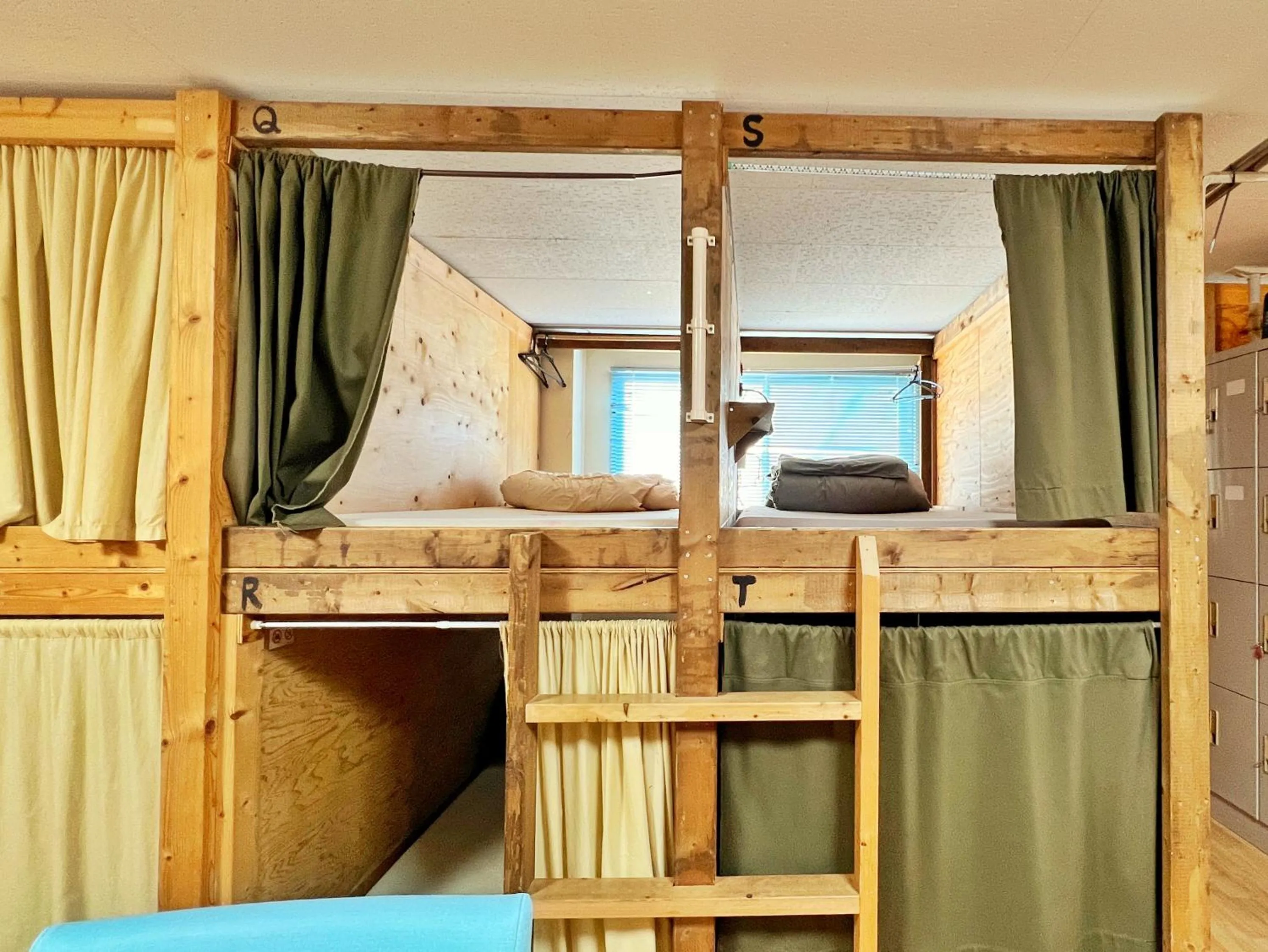 Photo of the whole room, Bed in Edo Tokyo Hostel