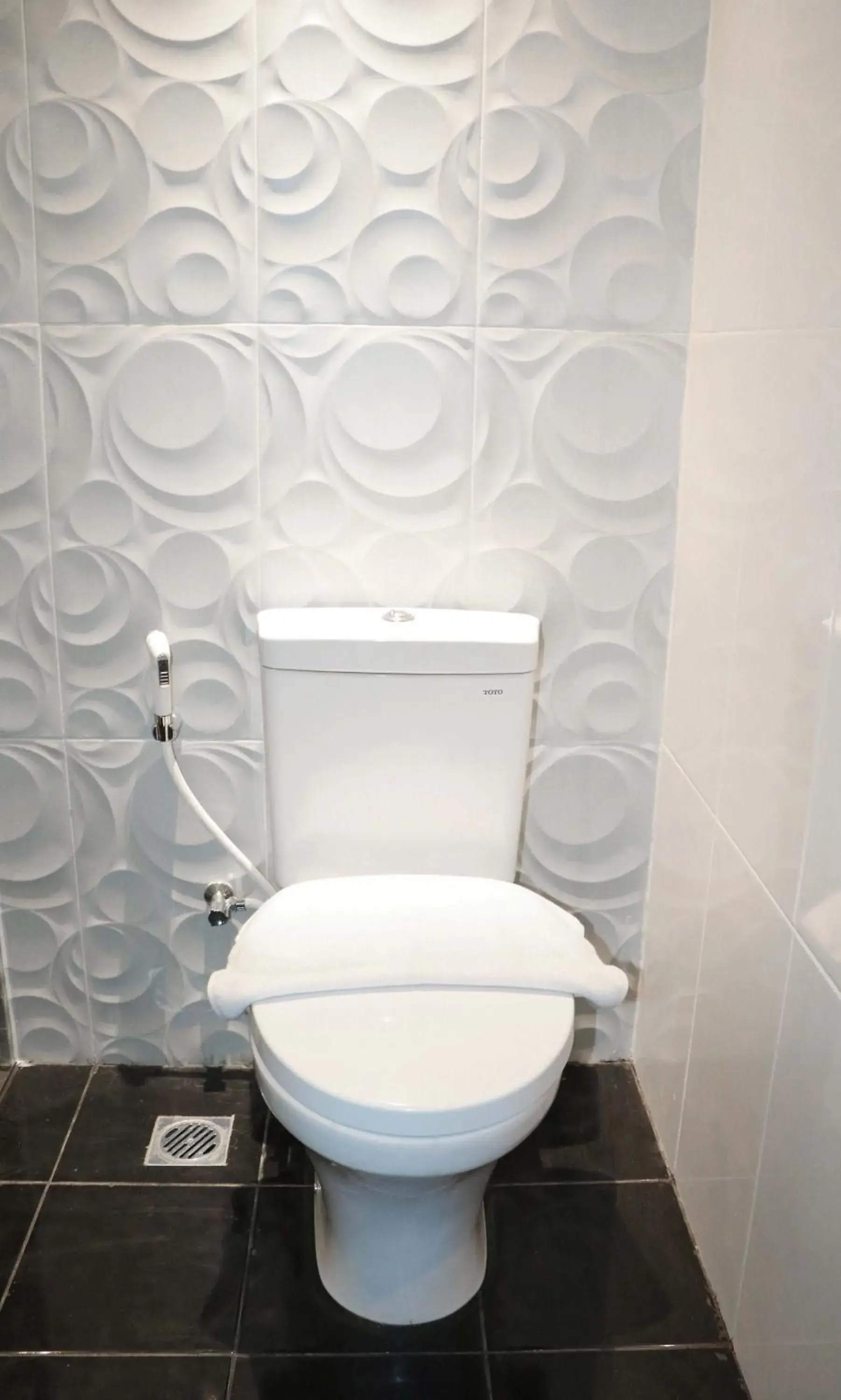 Property building in Luminor Hotel Pecenongan Jakarta By WH Property building in Luminor Hotel Pecenongan Jakarta By WH