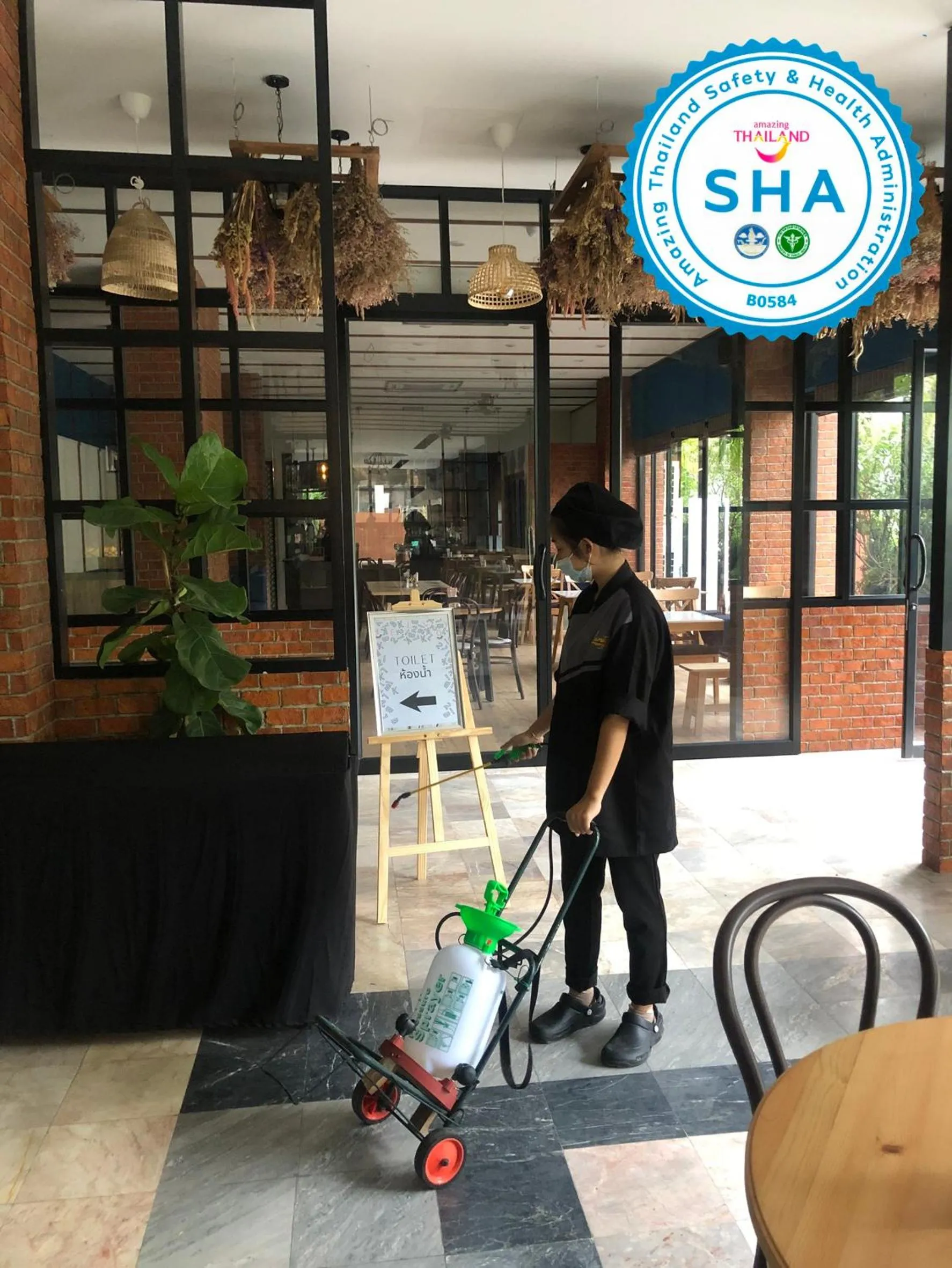 Property building in Jomtien Longstay Hotel - SHA Plus Certified