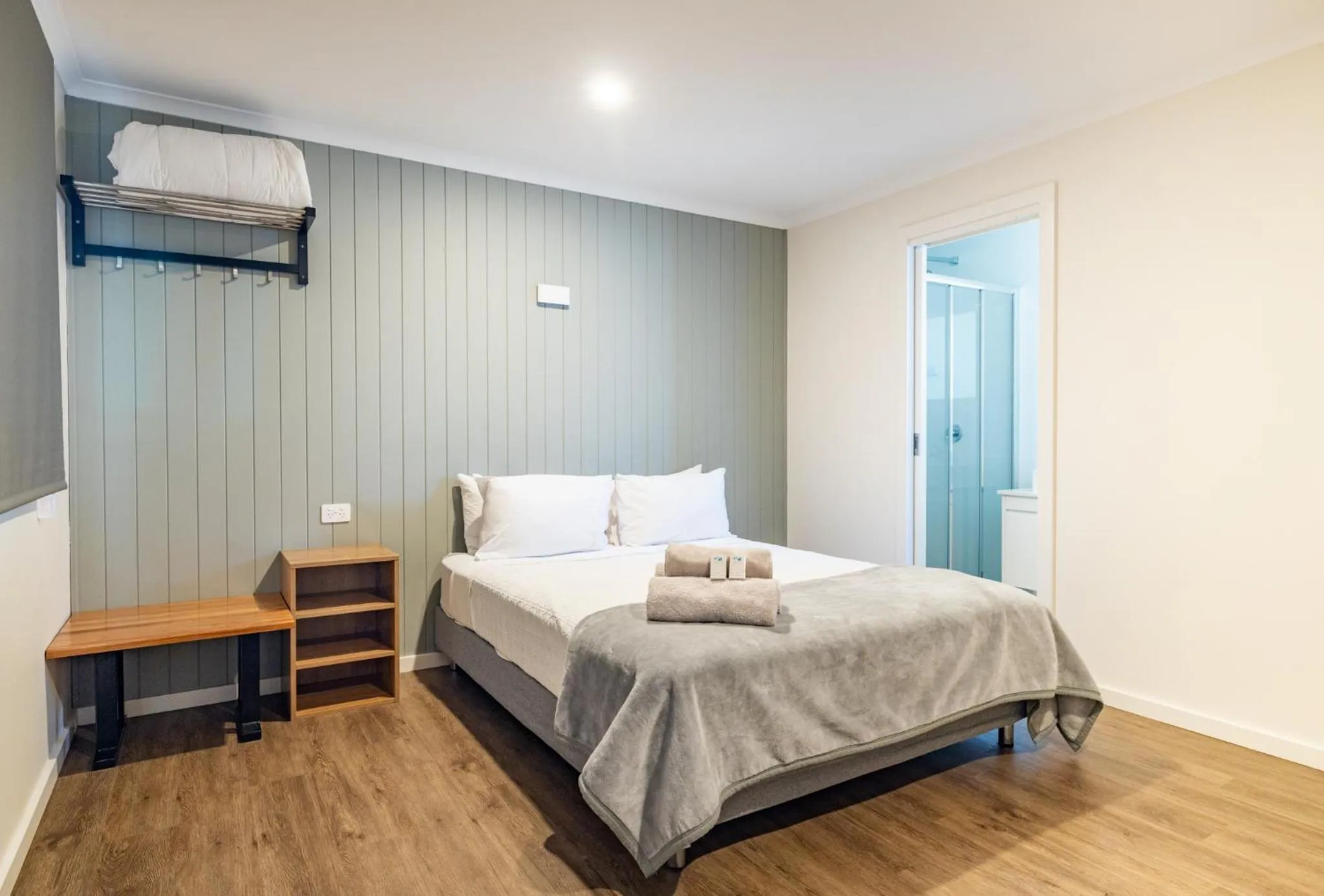 Bed in Harbour Lights Tourist Park