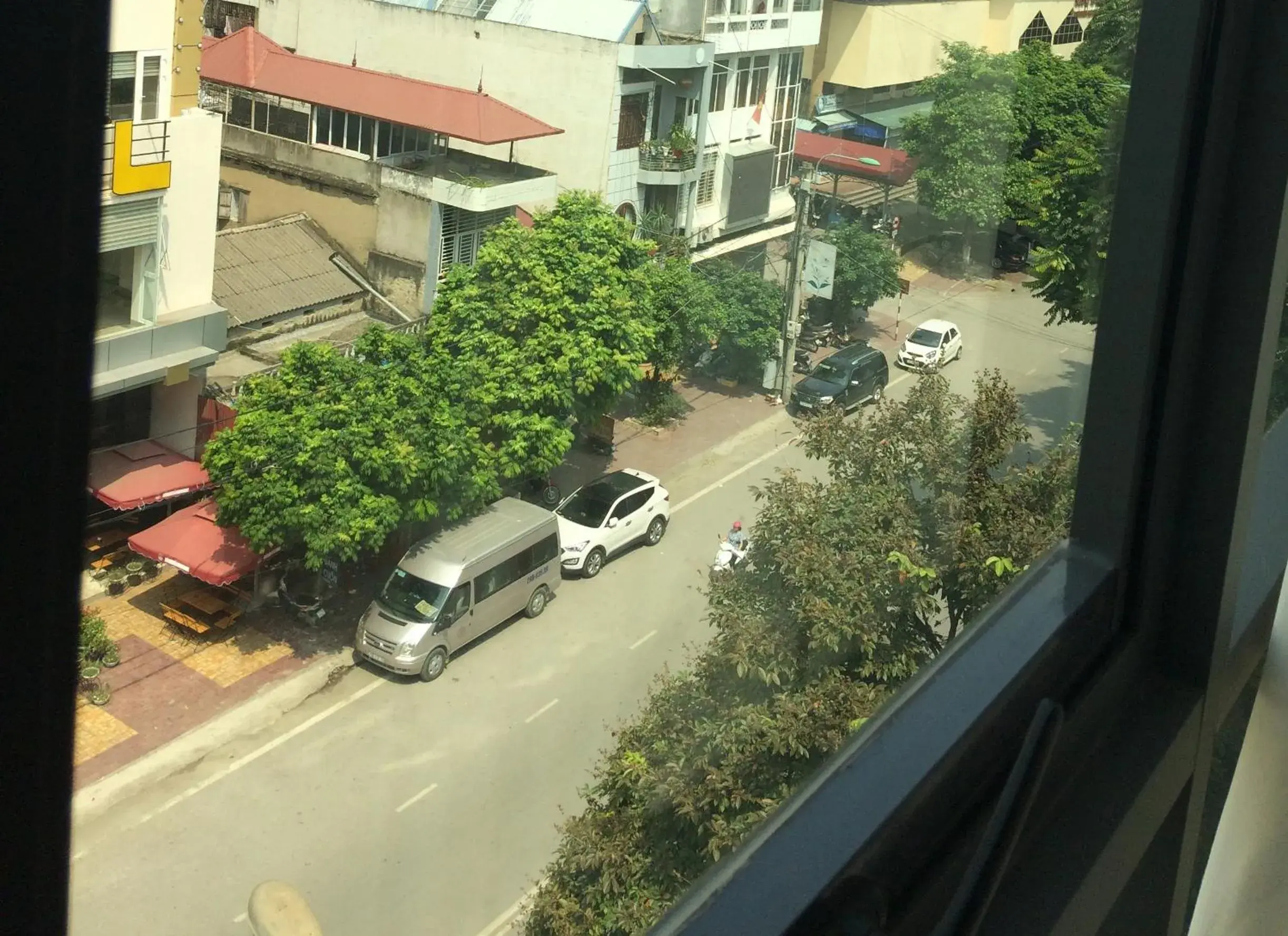 Property building in Jeanne Hotel Property building in Jeanne Hotel