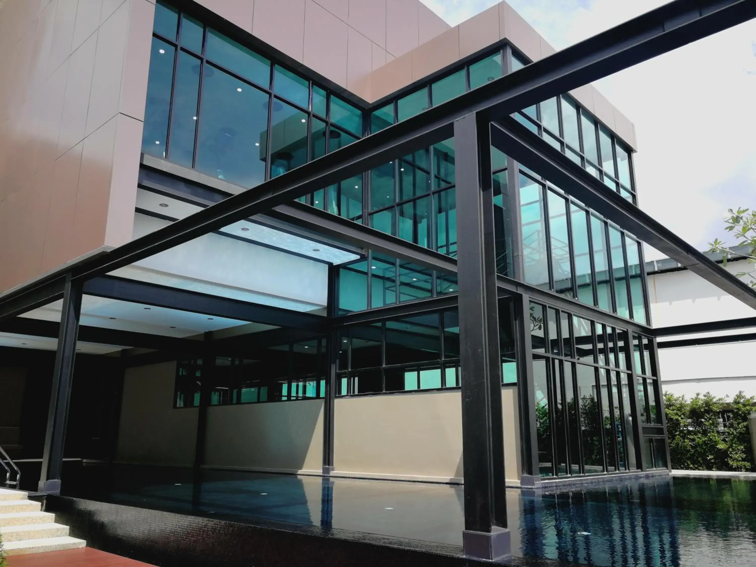 Property building in S Hadyai Hotel Property building in S Hadyai Hotel