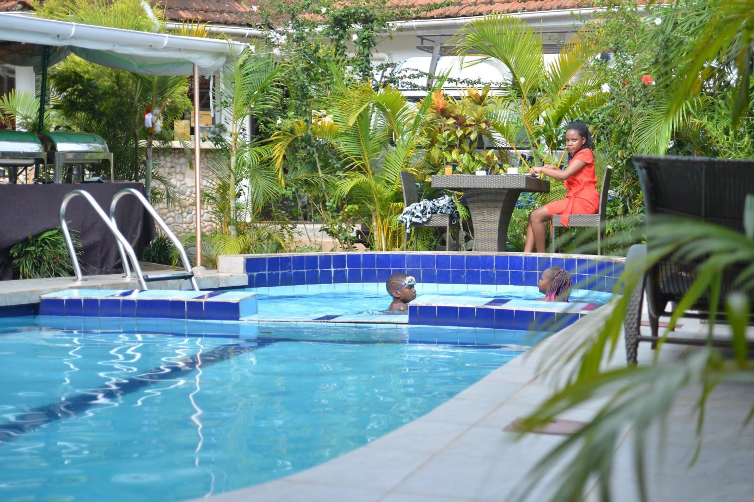 Children play ground in Mowicribs Hotel and Spa