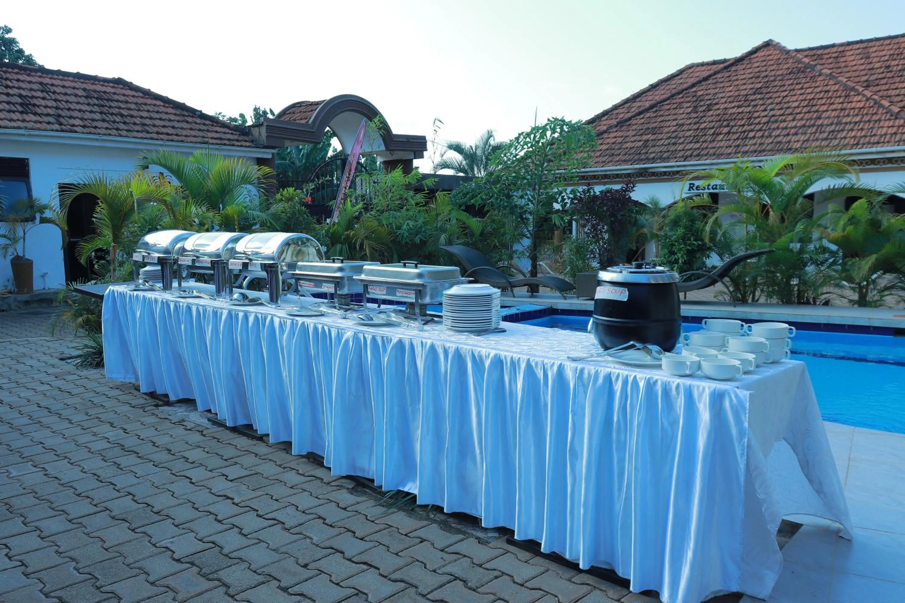 Restaurant/places to eat in Mowicribs Hotel and Spa