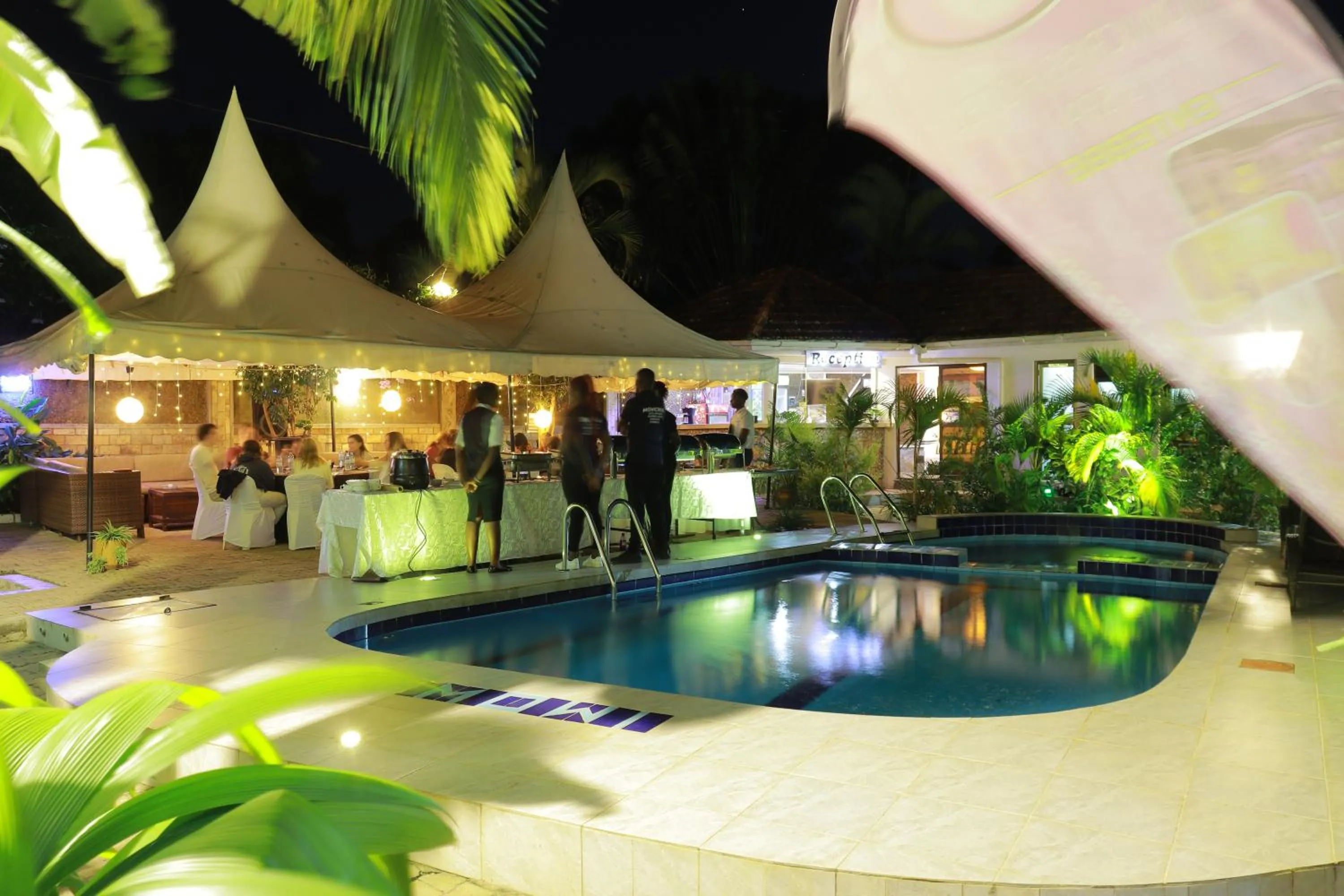 Restaurant/places to eat in Mowicribs Hotel and Spa