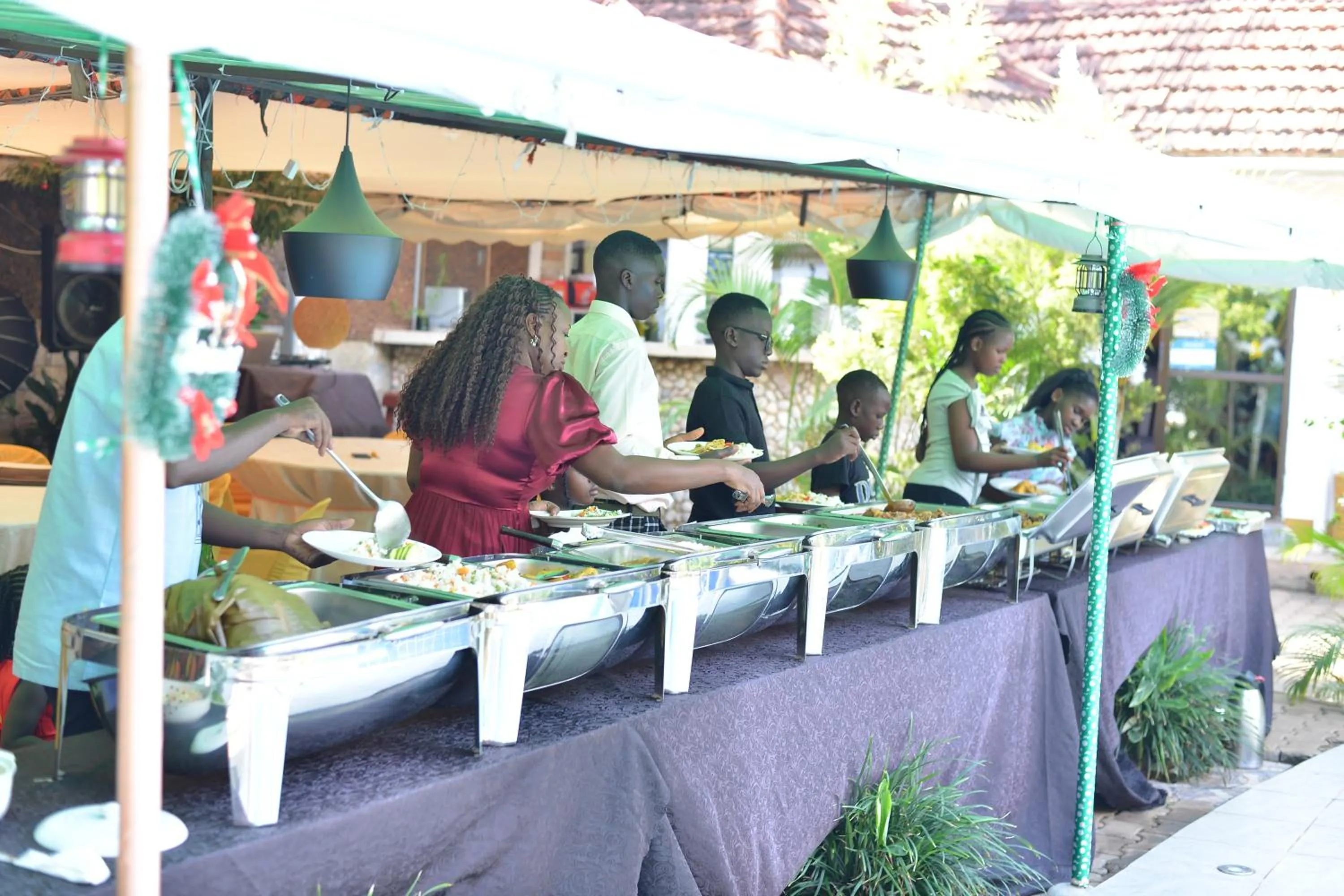 Restaurant/places to eat in Mowicribs Hotel and Spa