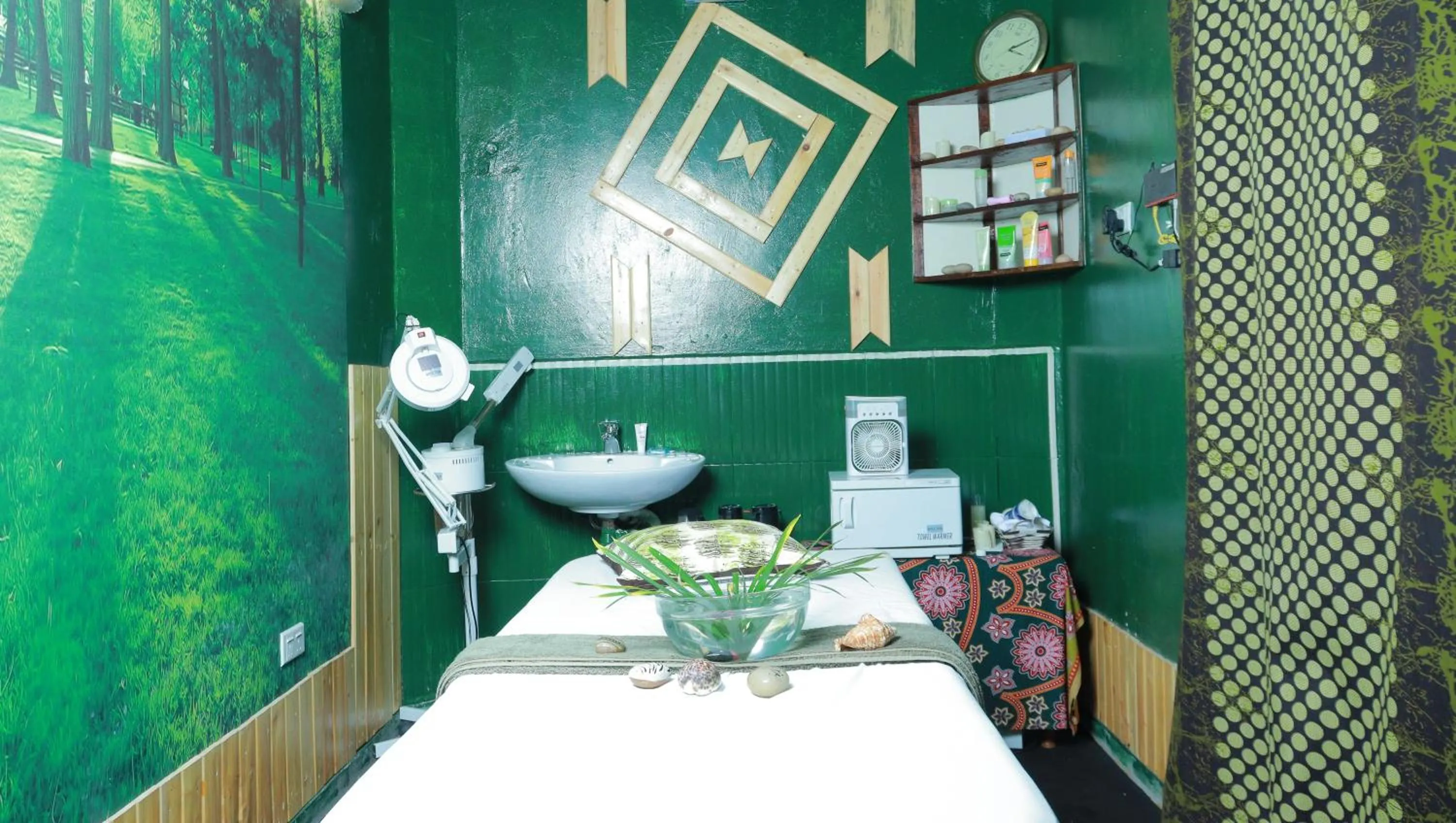 Massage in Mowicribs Hotel and Spa