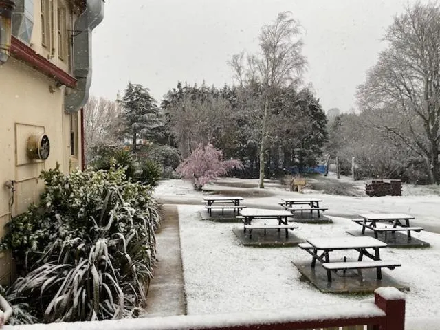 Property building in Gardners Inn Hotel