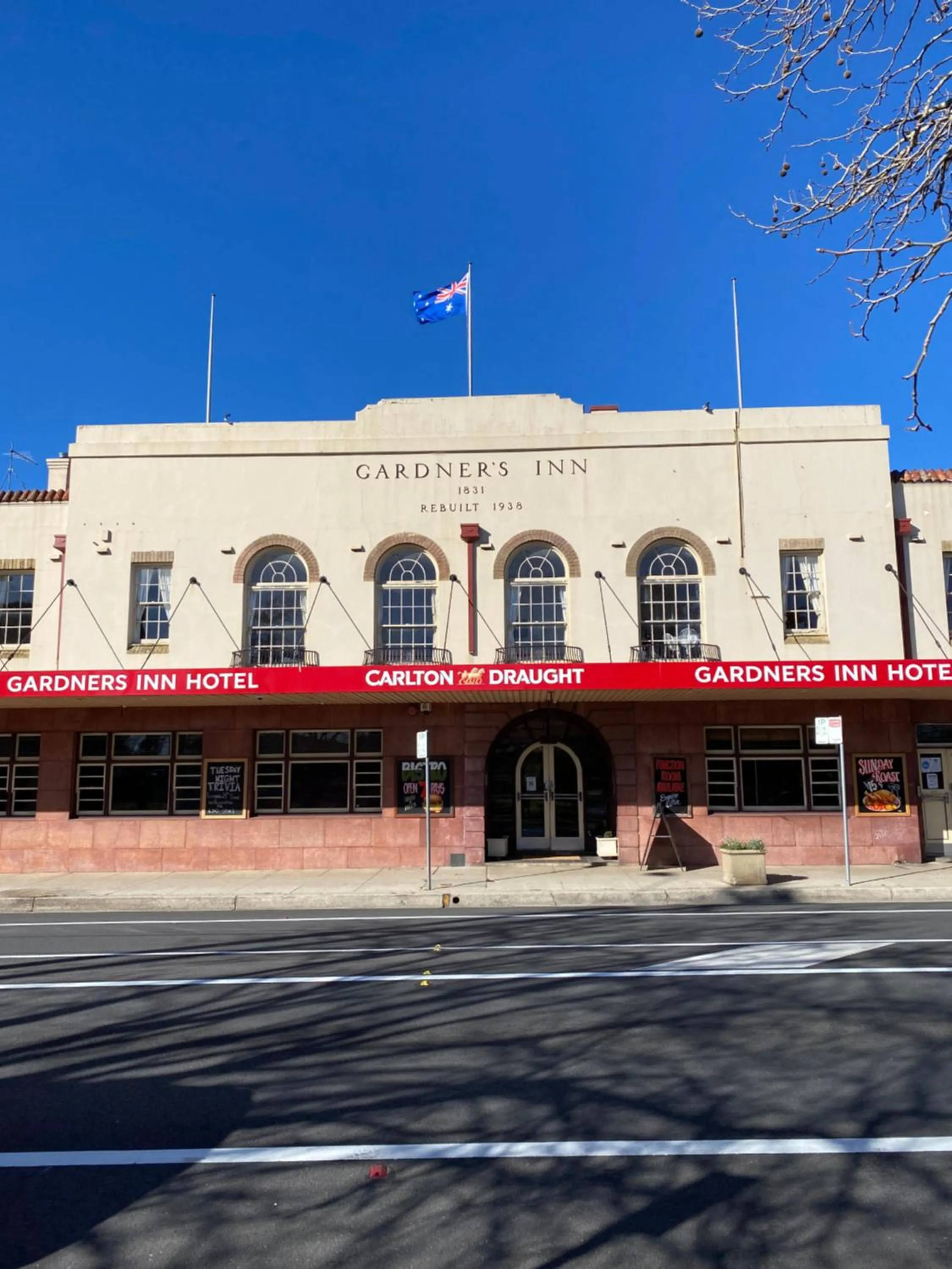 Property building in Gardners Inn Hotel