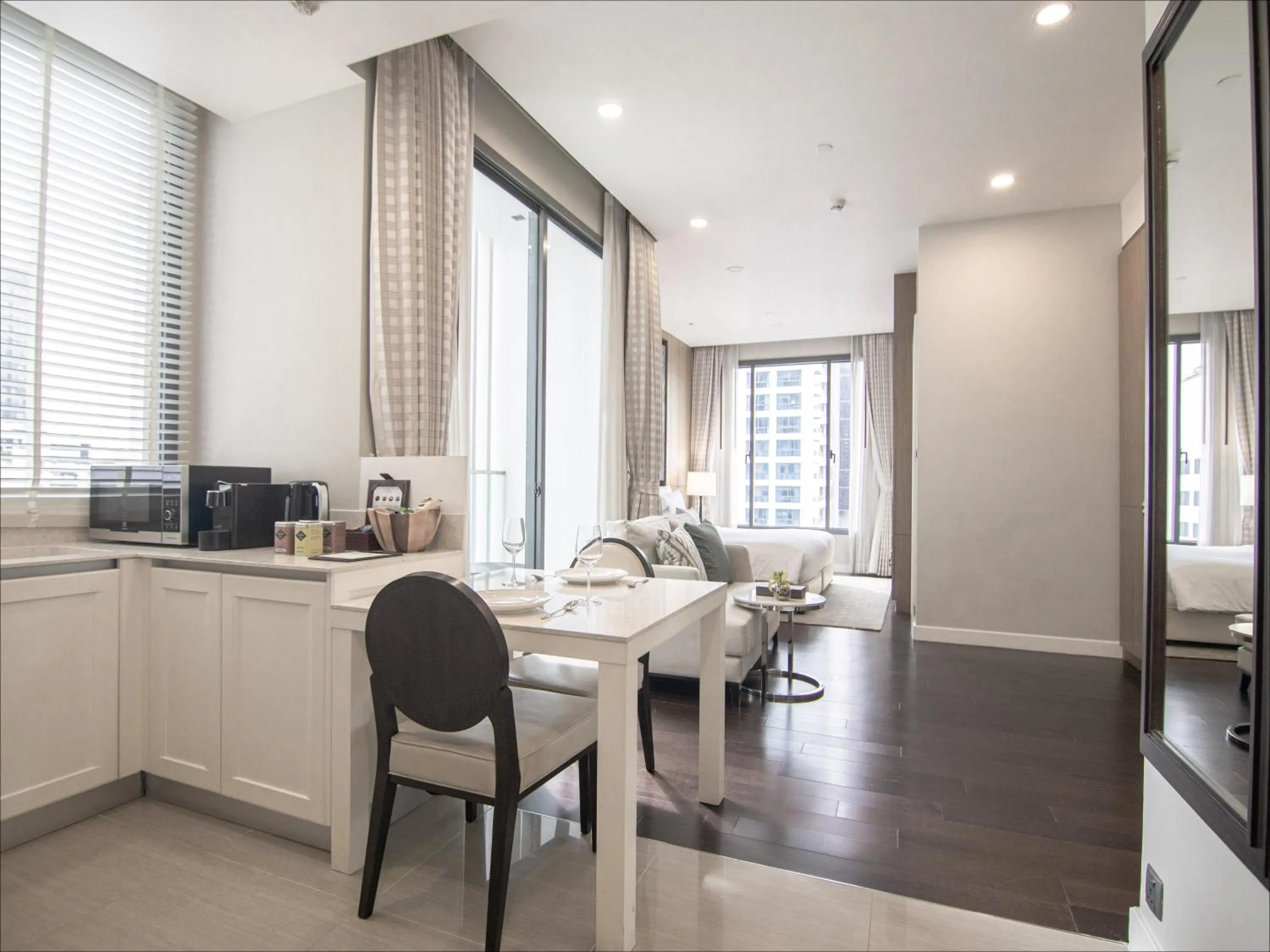 Seating area in 137 Pillars Residences Bangkok