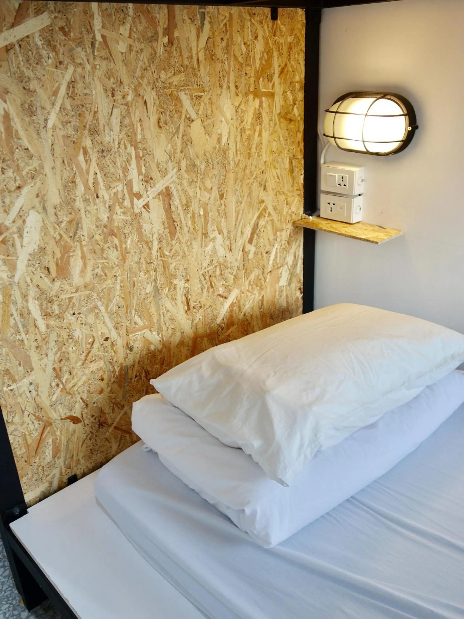 bunk bed, Bed in Old Man Captain