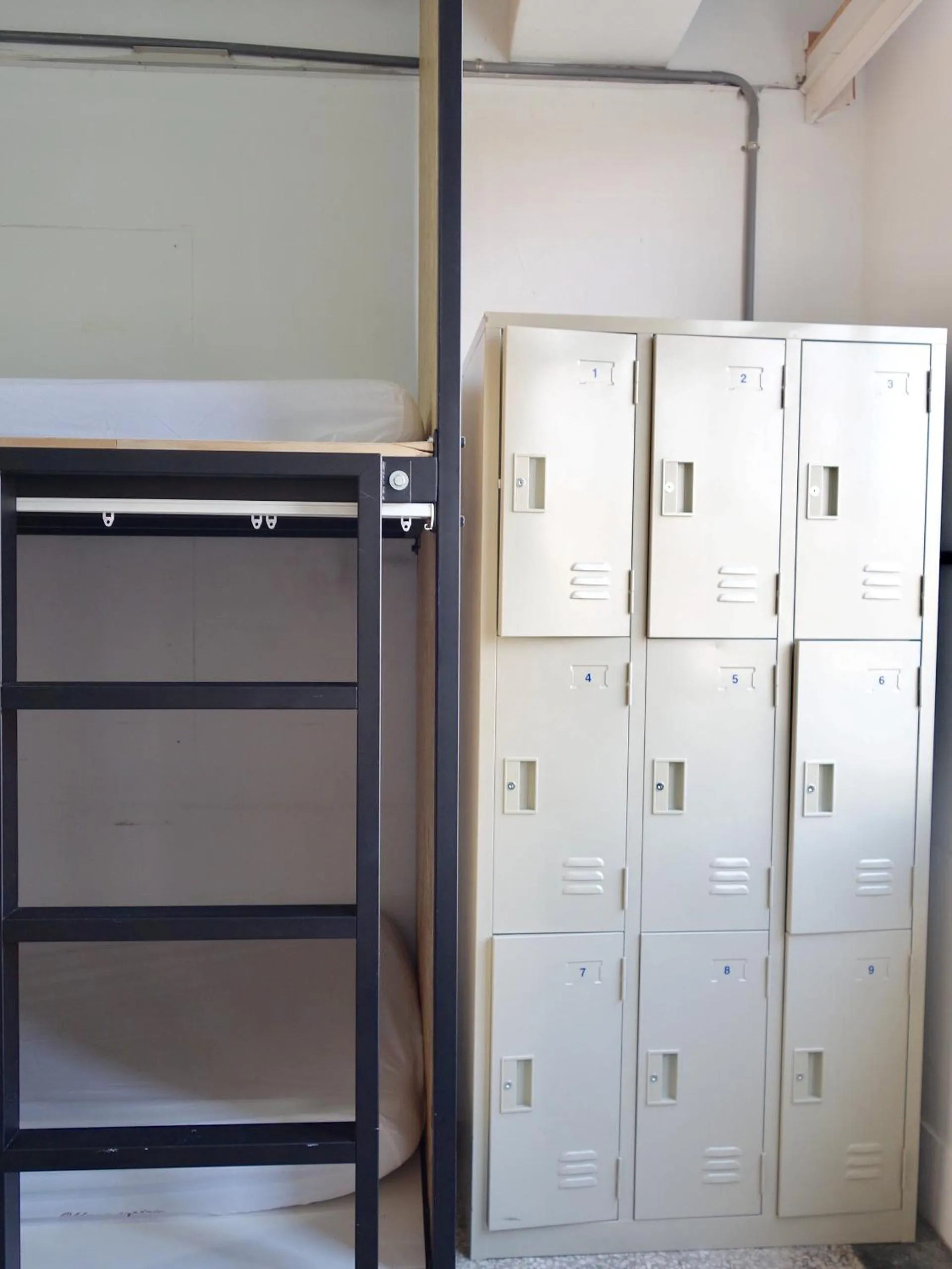 bunk bed in Old Man Captain