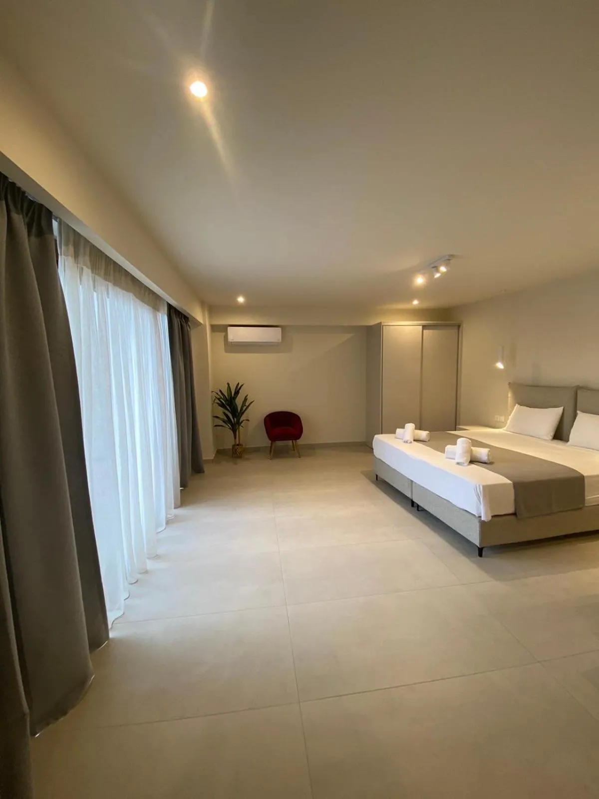 Bed in Tereza's Sunset Hotel
