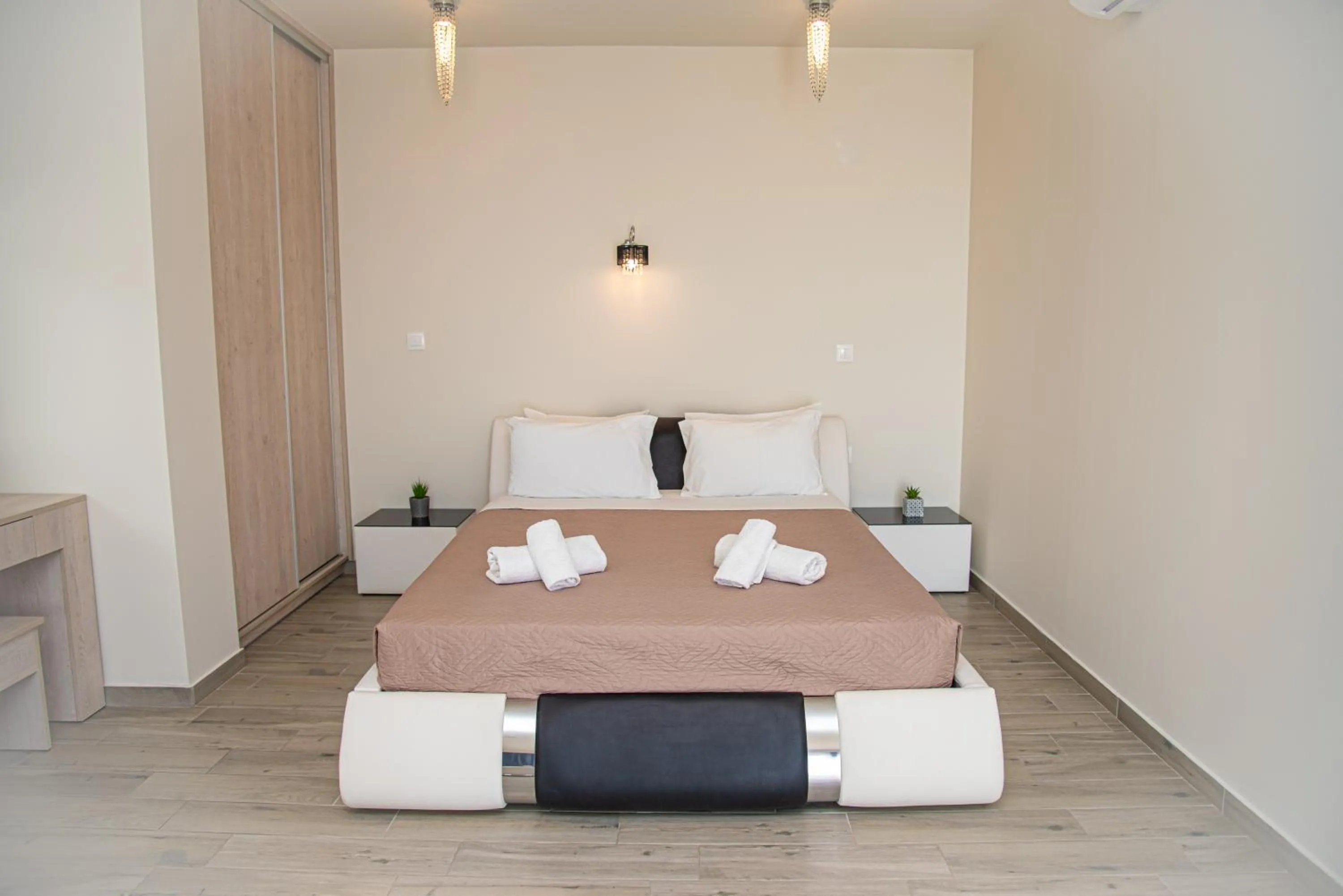 Bed in Tereza's Sunset Hotel