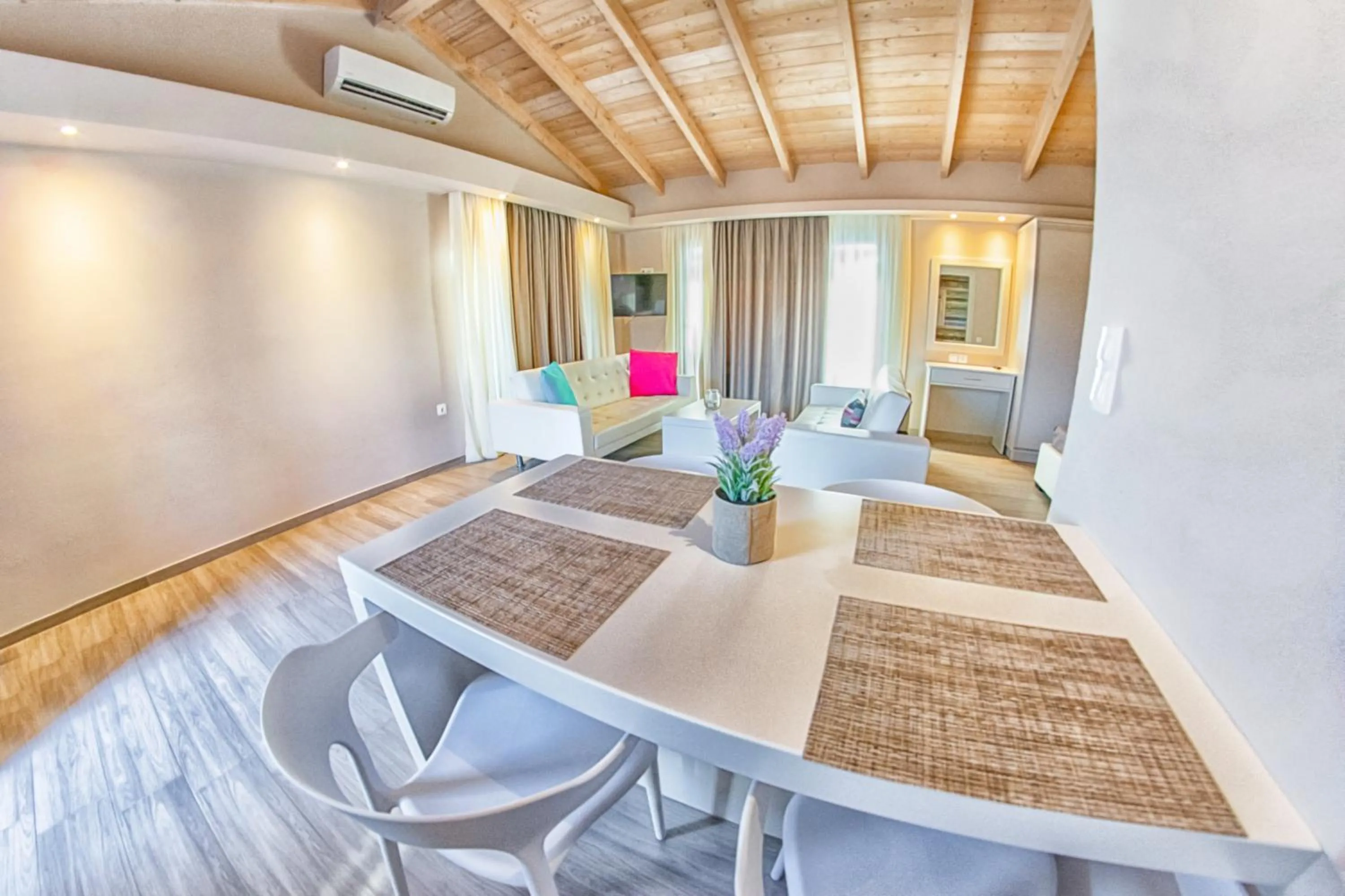 Tereza's Sunset Hotel