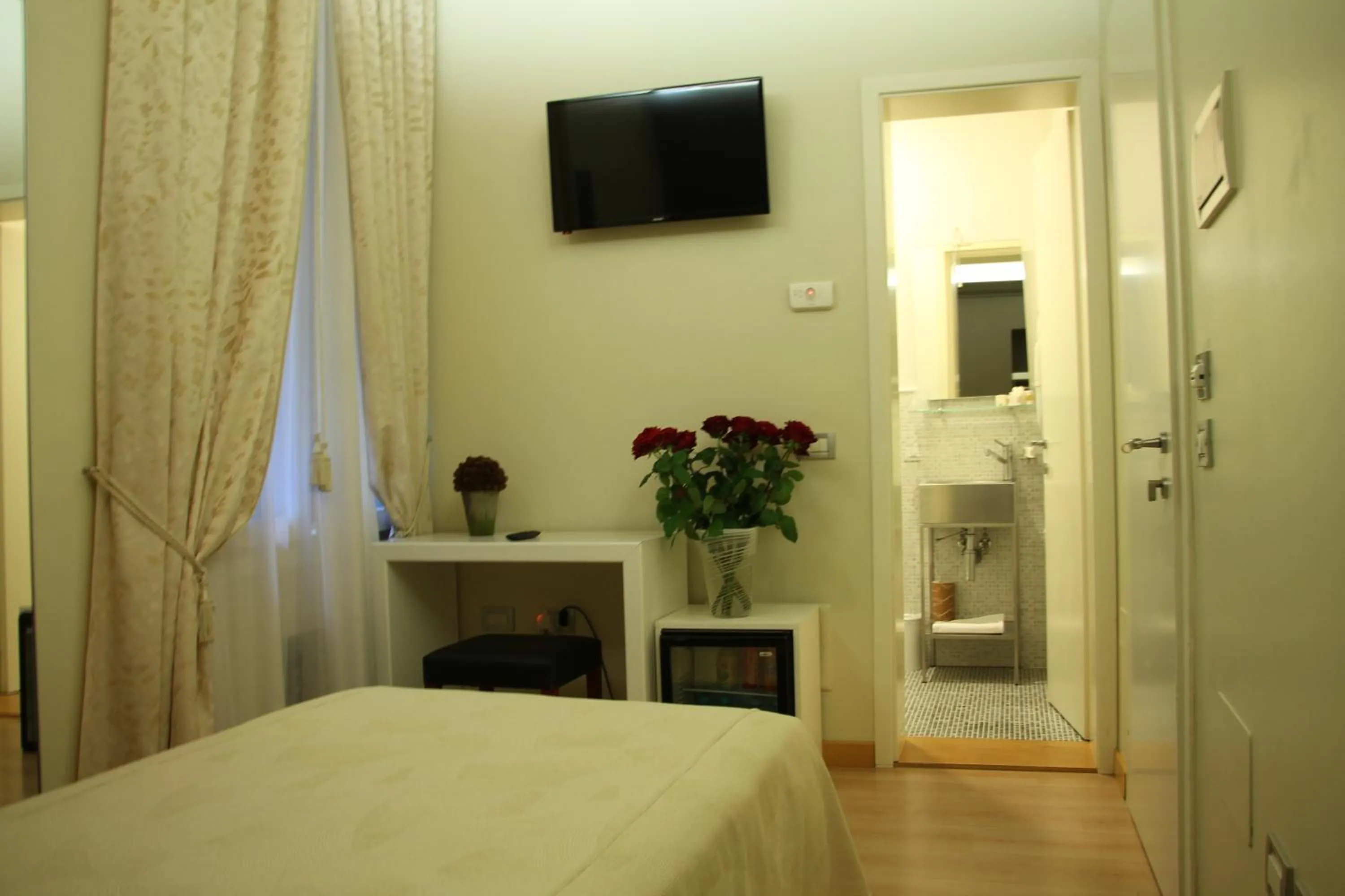 Bedroom, Bed in Albergo al Tiepolo