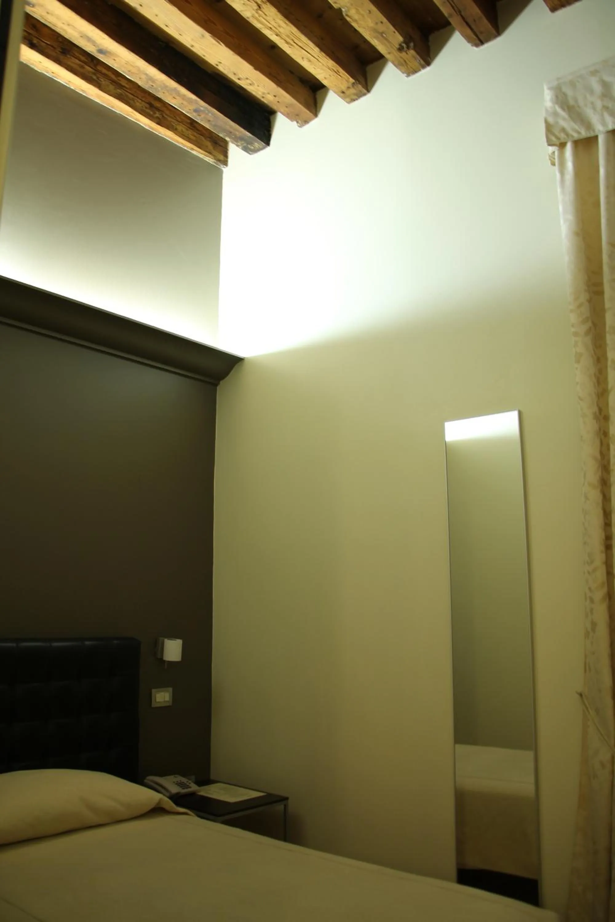 Bedroom, Bed in Albergo al Tiepolo