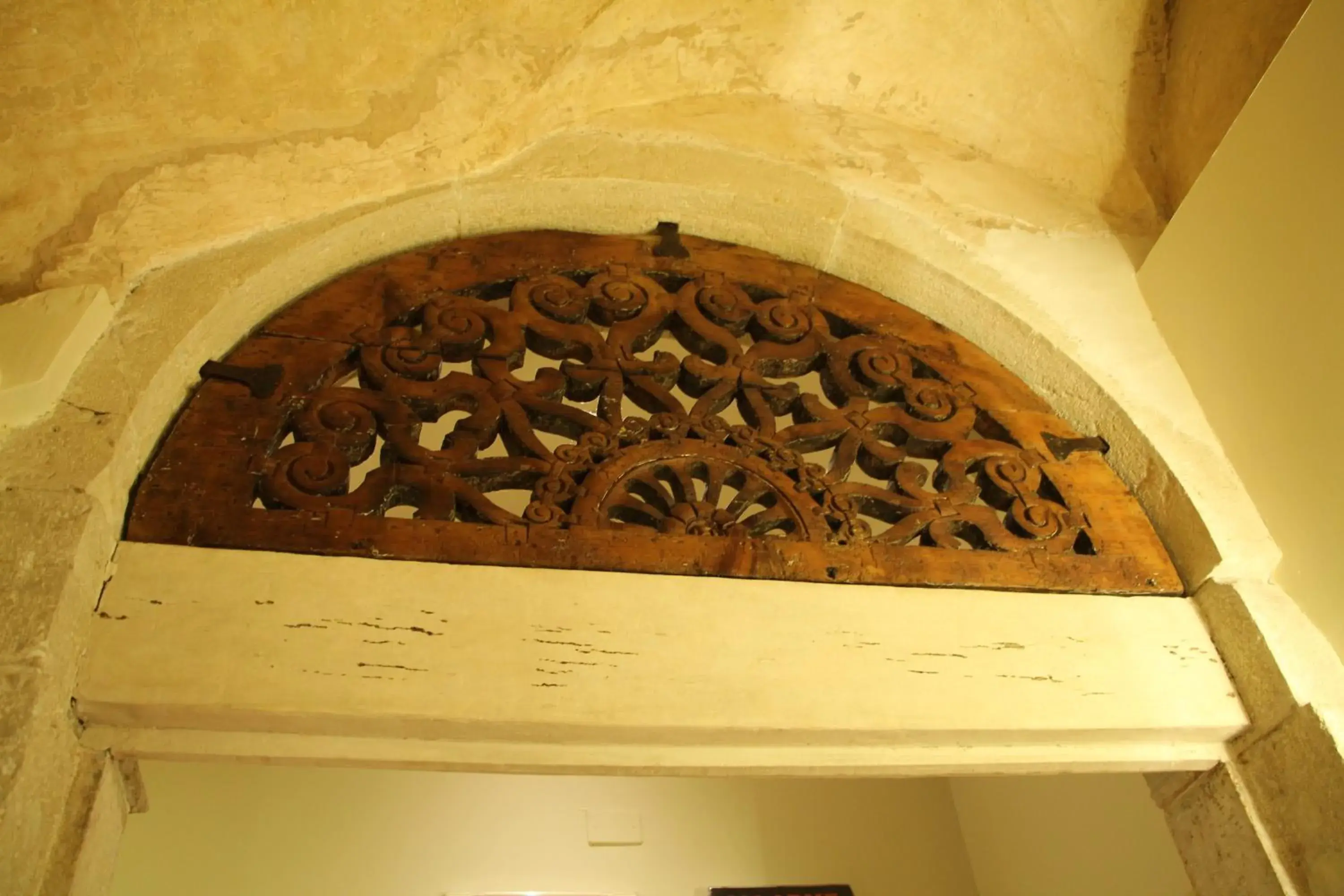 Decorative detail in Albergo al Tiepolo Decorative detail in Albergo al Tiepolo