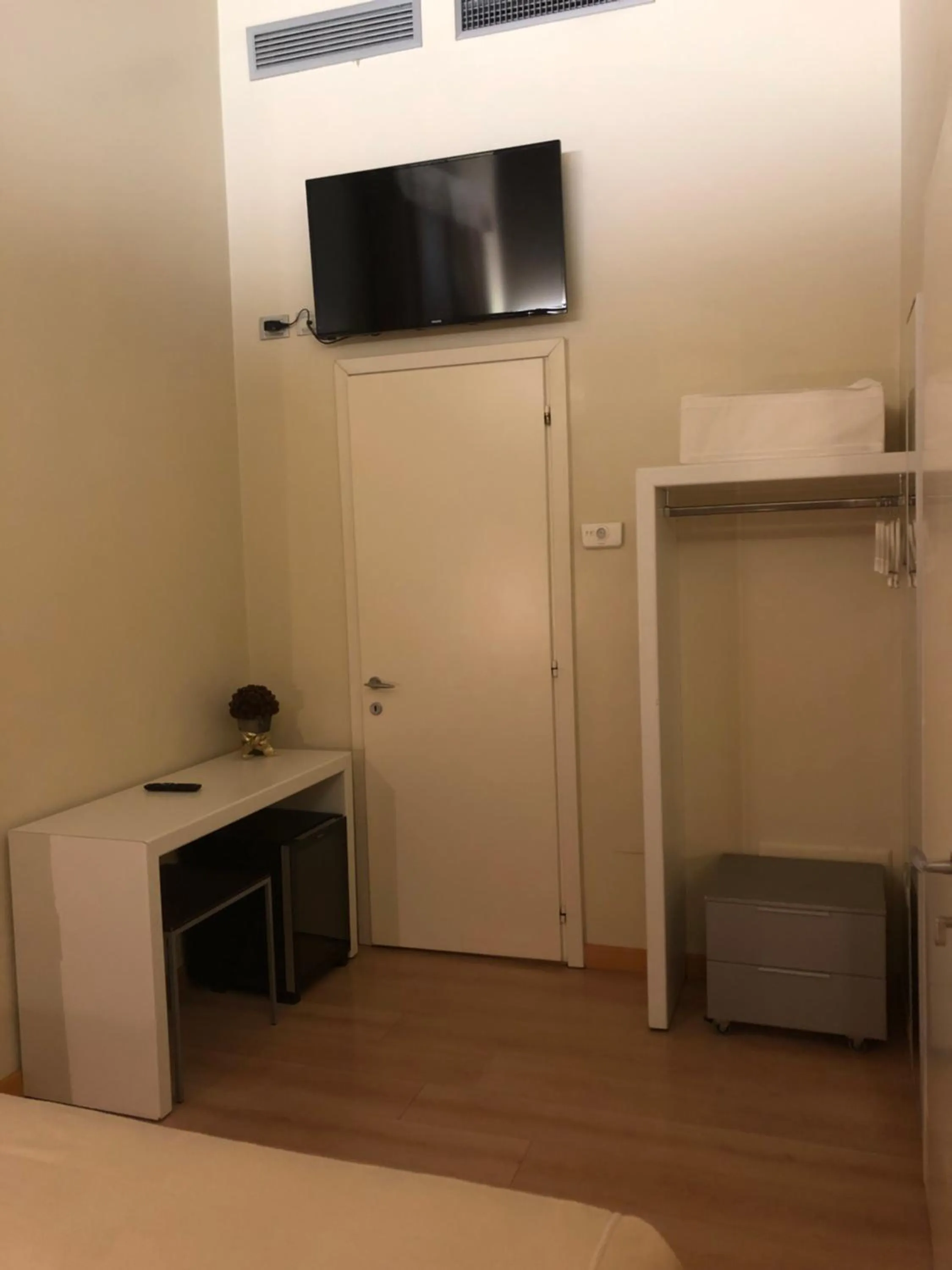 Photo of the whole room in Albergo al Tiepolo