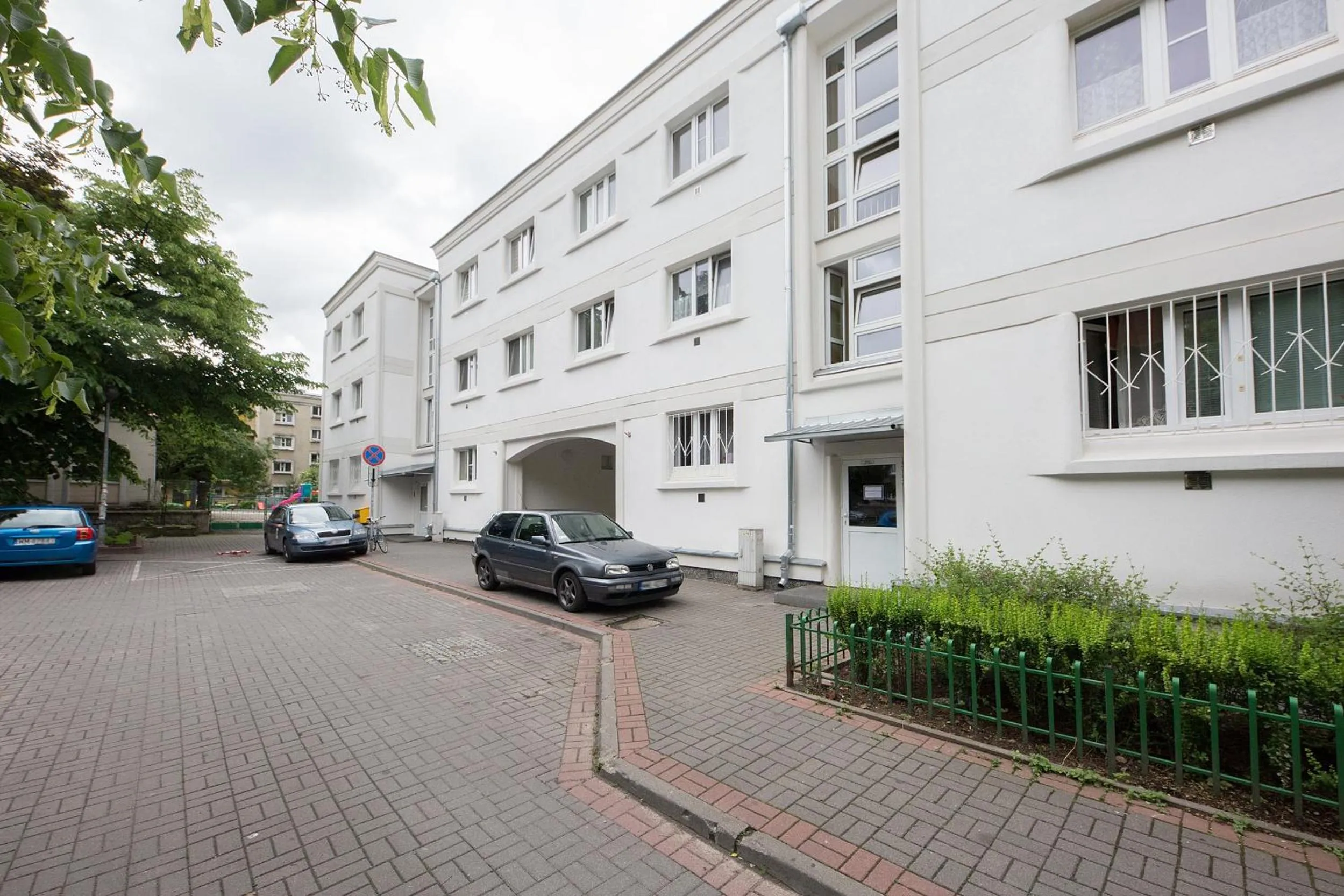 Property building in ShortStayPoland Solidarnosci (B8)