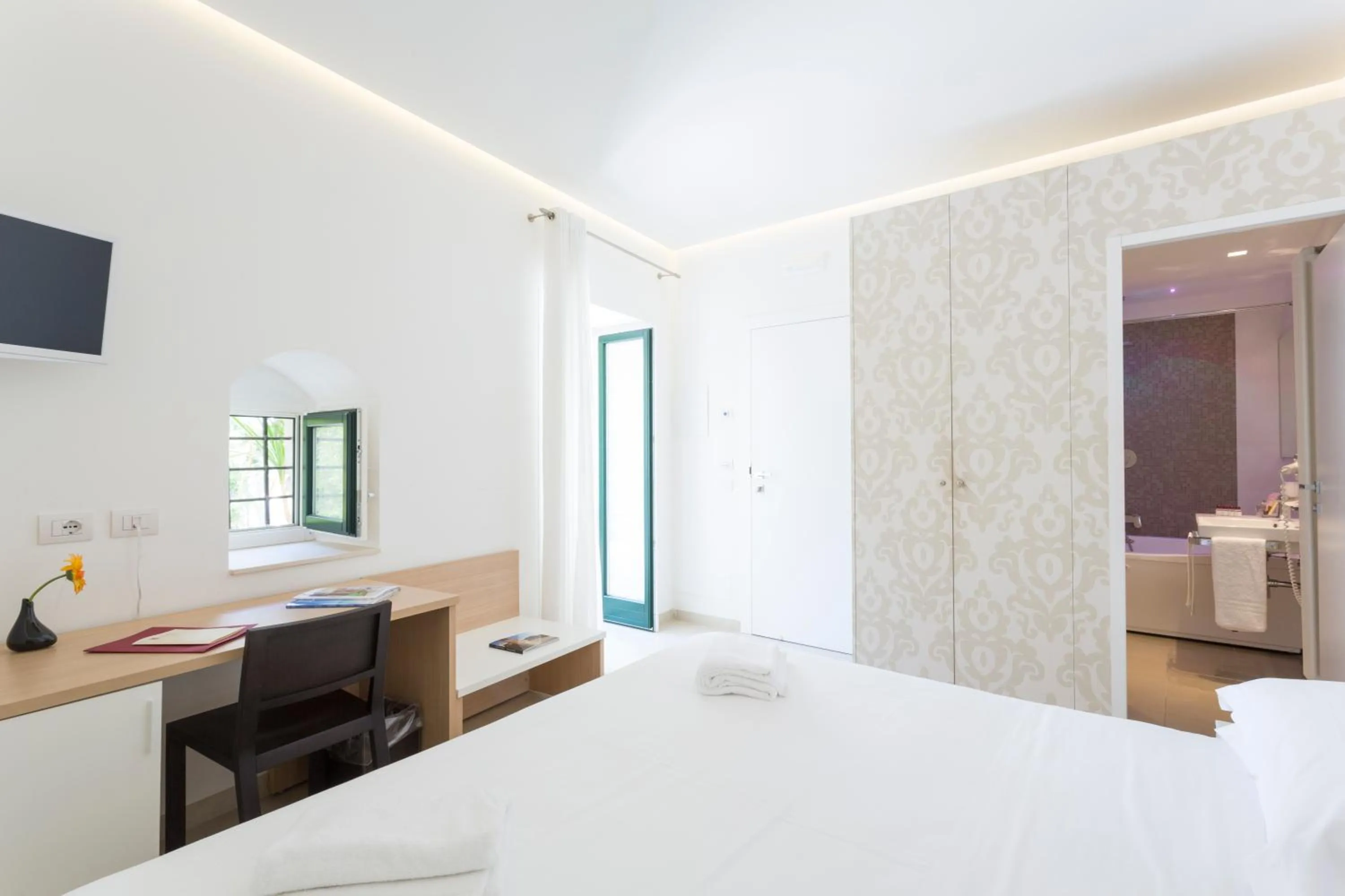 Photo of the whole room, Bed in Hotel Novecento