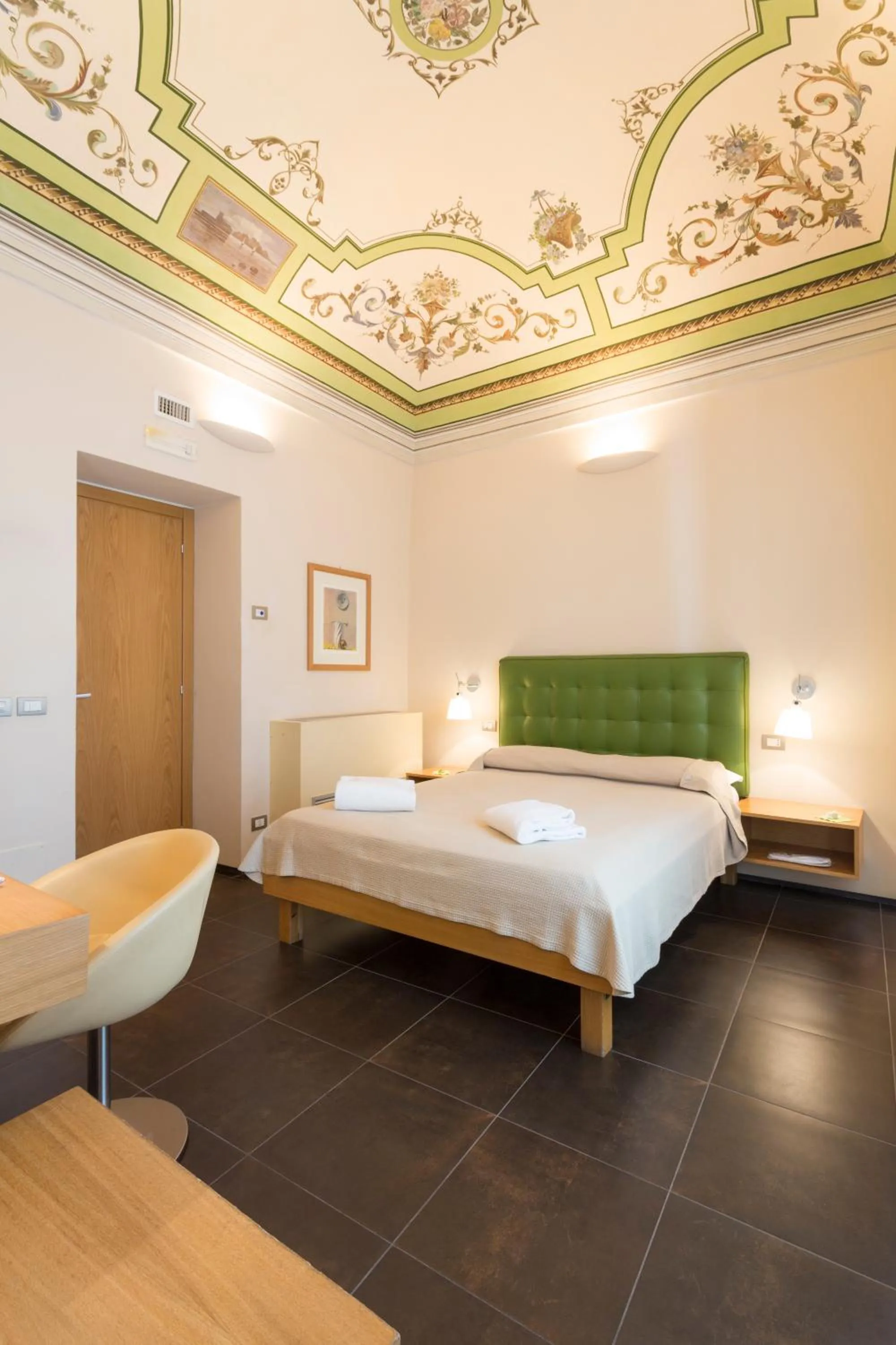 Photo of the whole room, Bed in Hotel Novecento