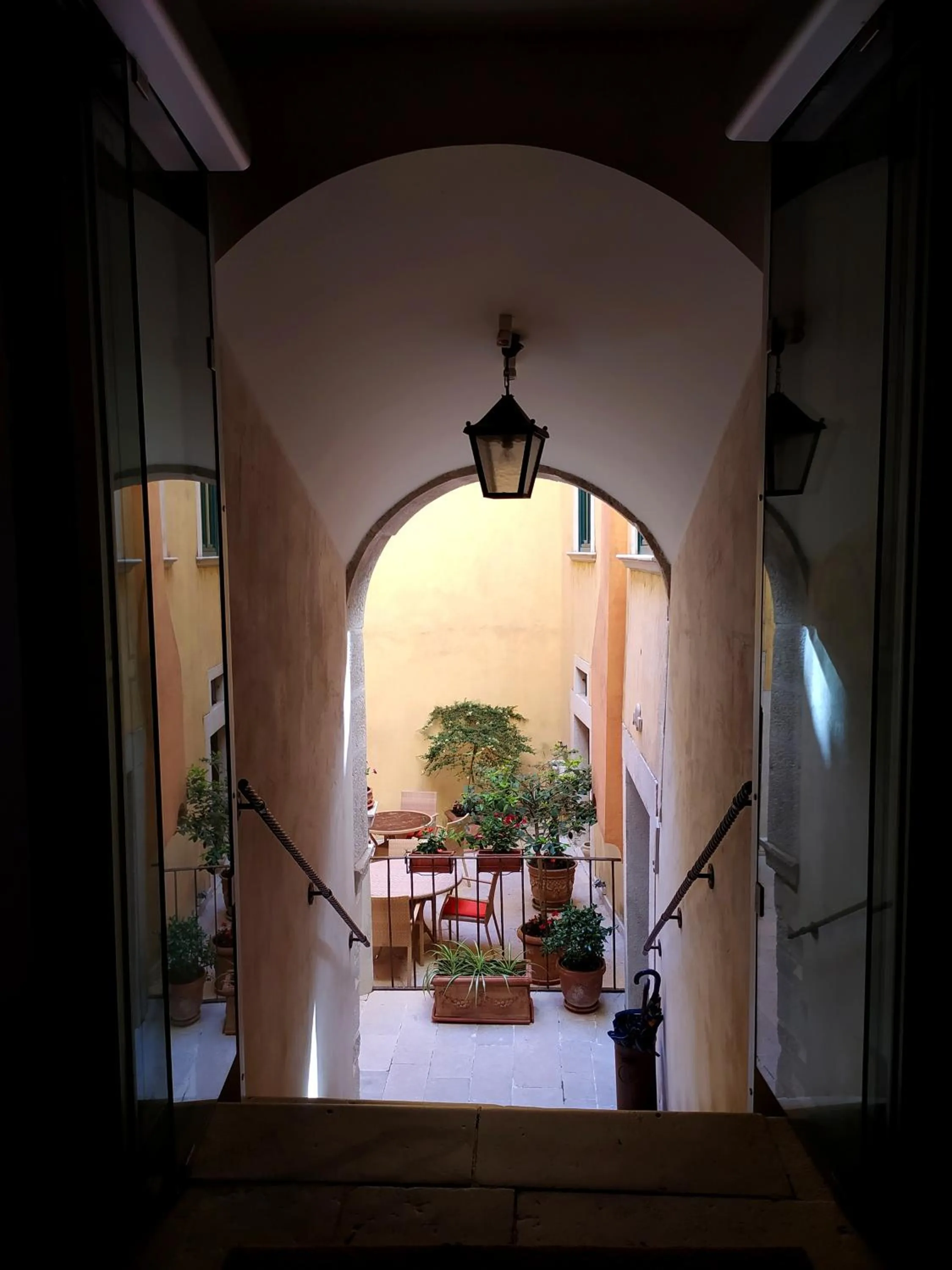 Inner courtyard view in Antichi Feudi Dimora D'Epoca