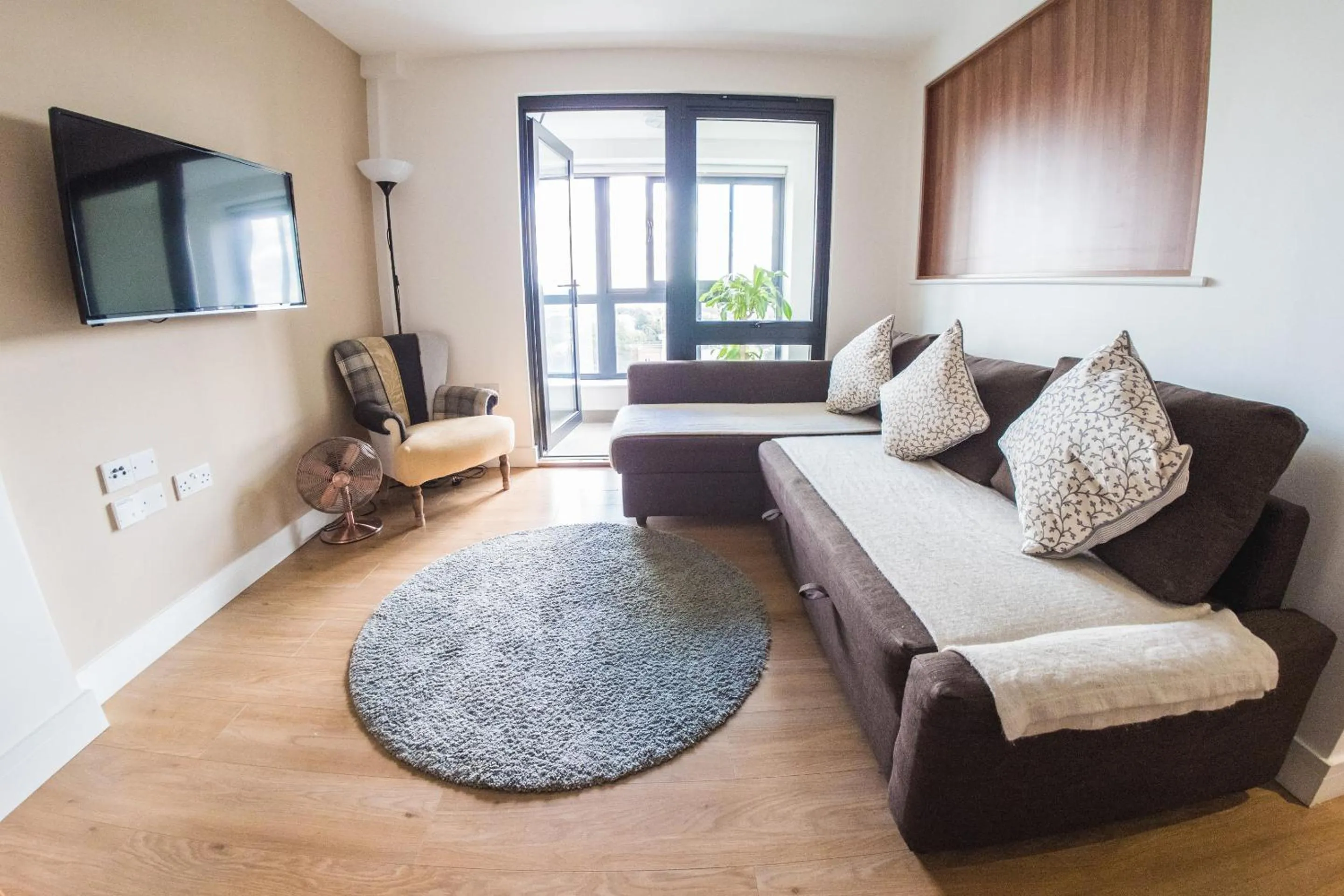 Kitchen or kitchenette in Ilford Tower Apartments