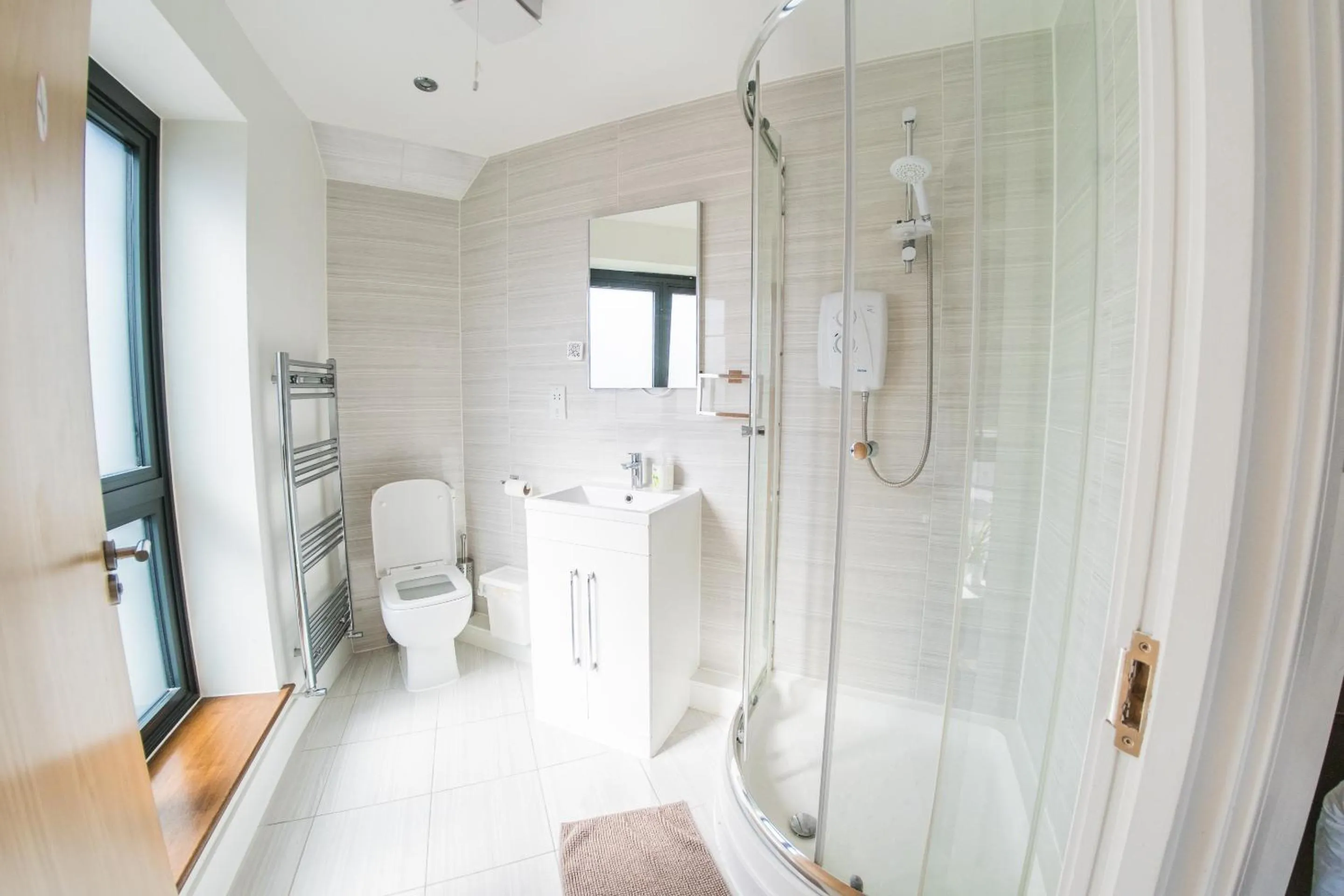 Bathroom in Ilford Tower Apartments