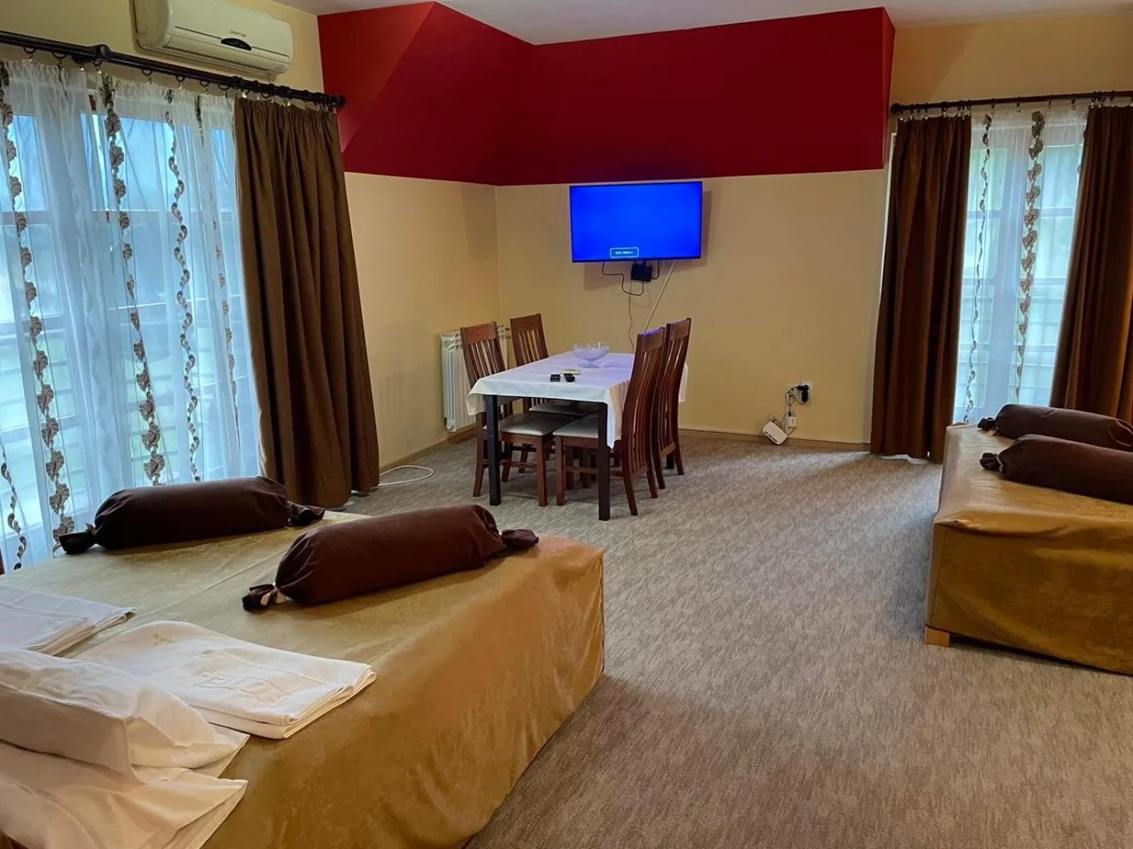 Bed in Hotel Dva Goluba